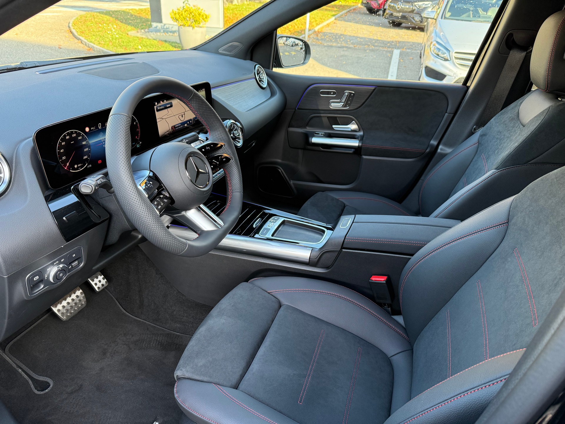 MERCEDES-BENZ B 200 7G-DCT - 4