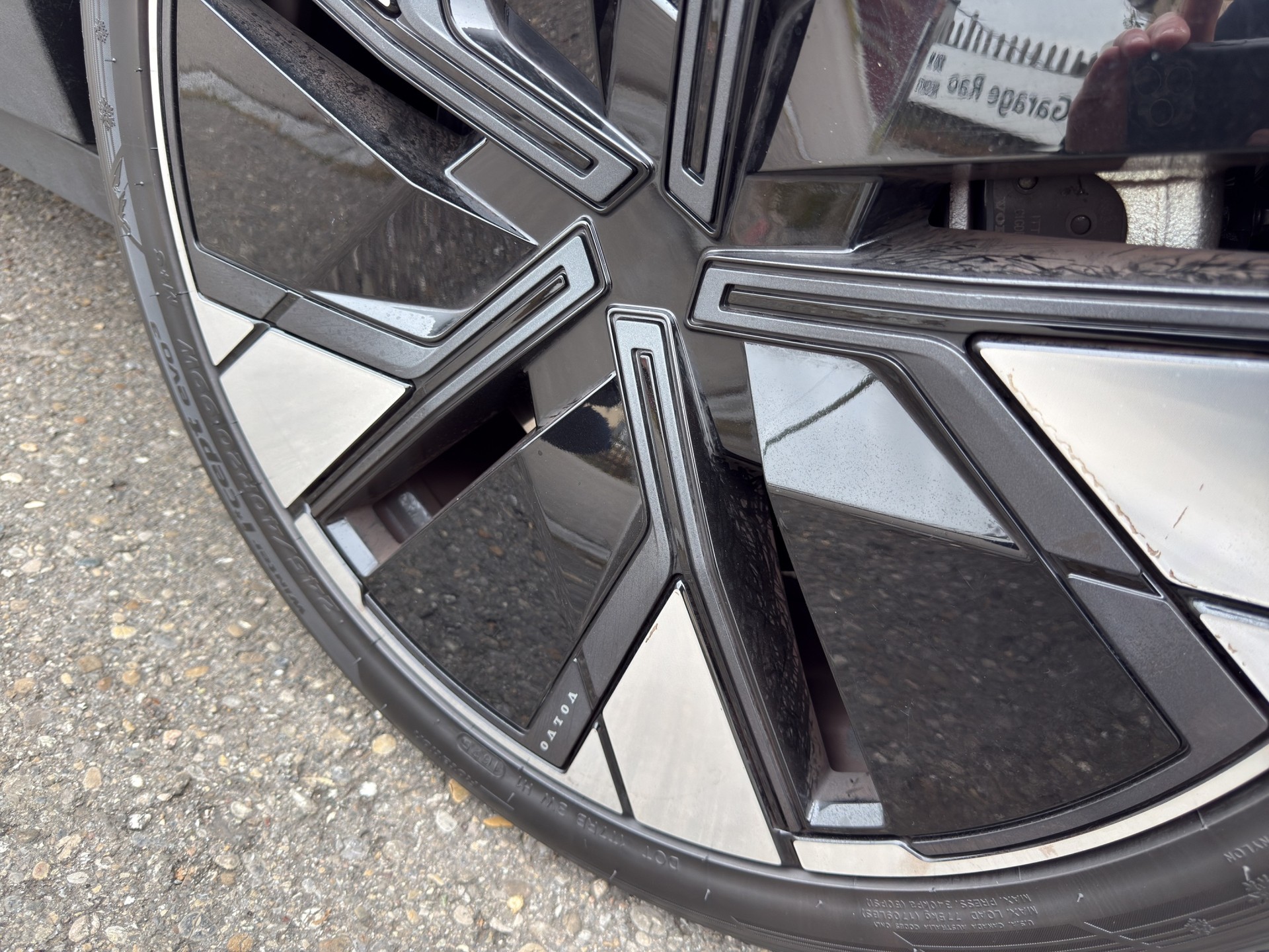 VOLVO EX30 E60 Twin Ultra Performance AWD Tailored Wool - 30