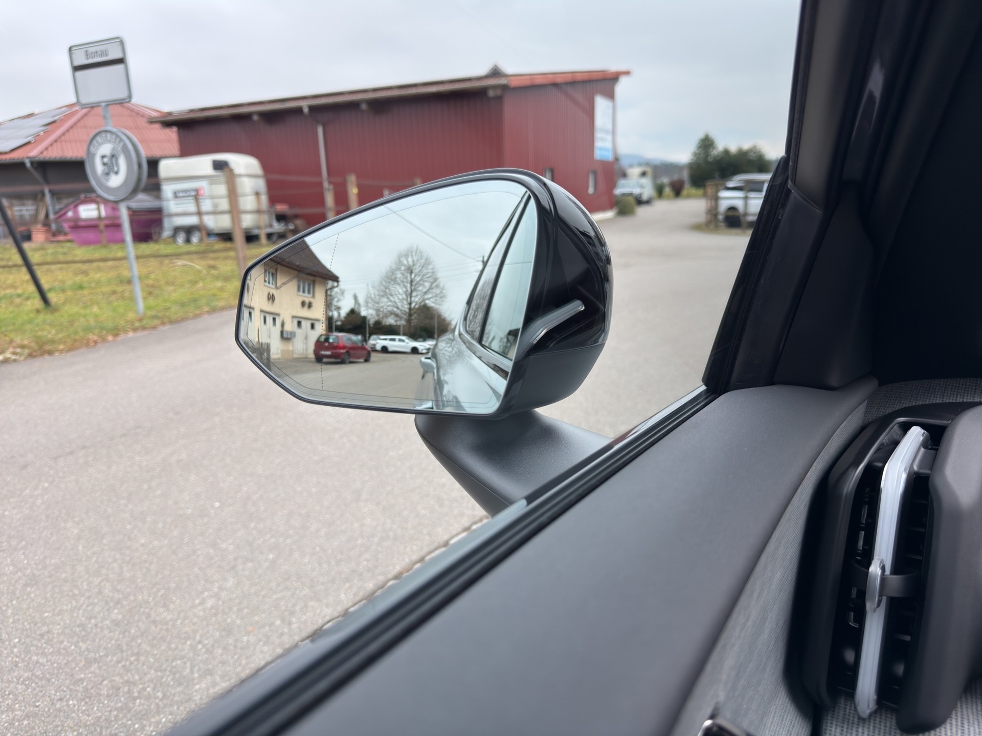 VOLVO EX30 E60 Twin Ultra Performance AWD Tailored Wool - 28