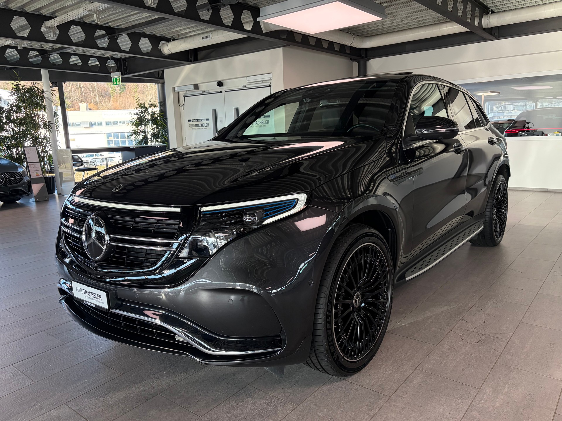 MERCEDES-BENZ EQC 400 4Matic - 3