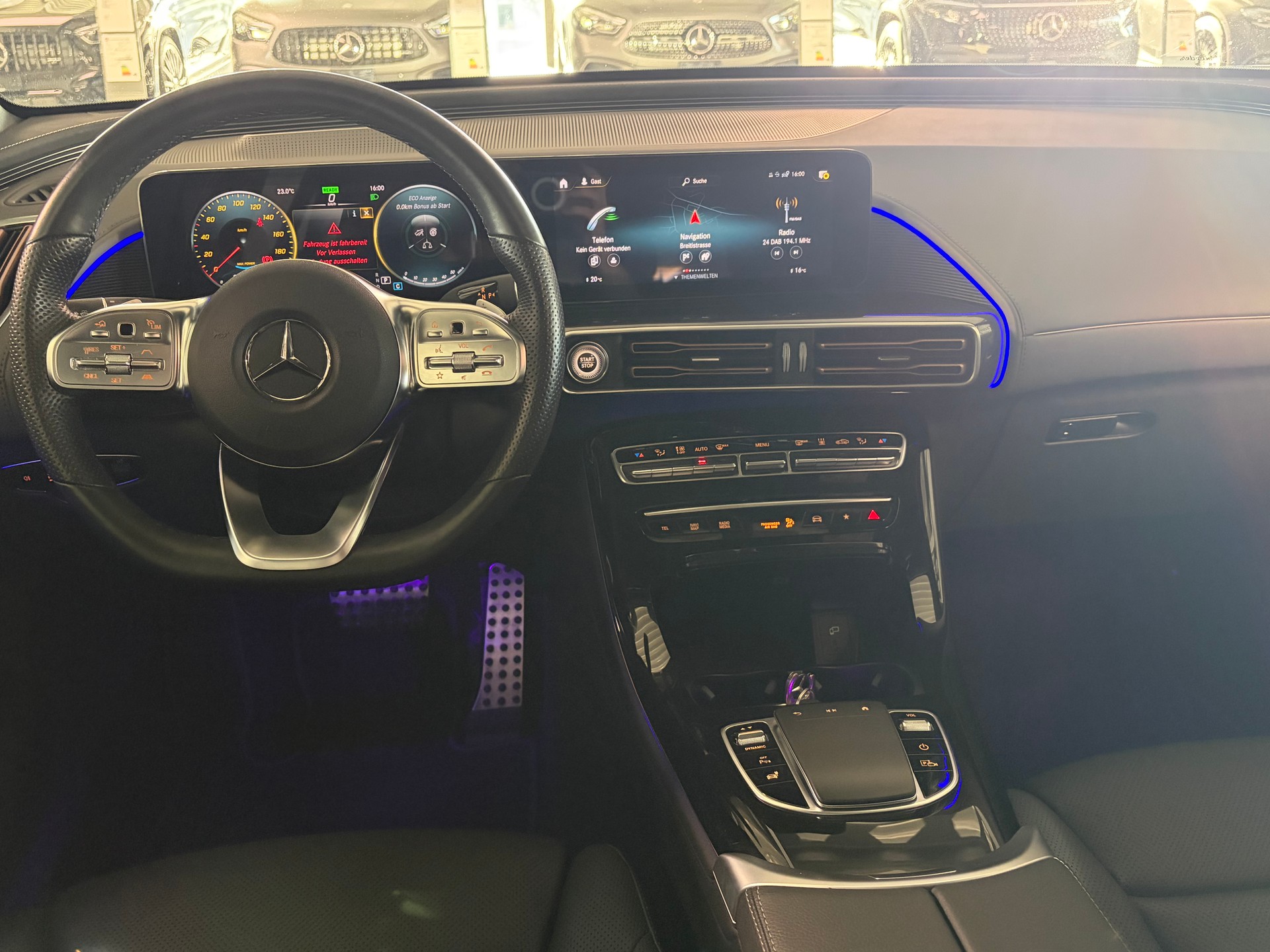 MERCEDES-BENZ EQC 400 4Matic - 10