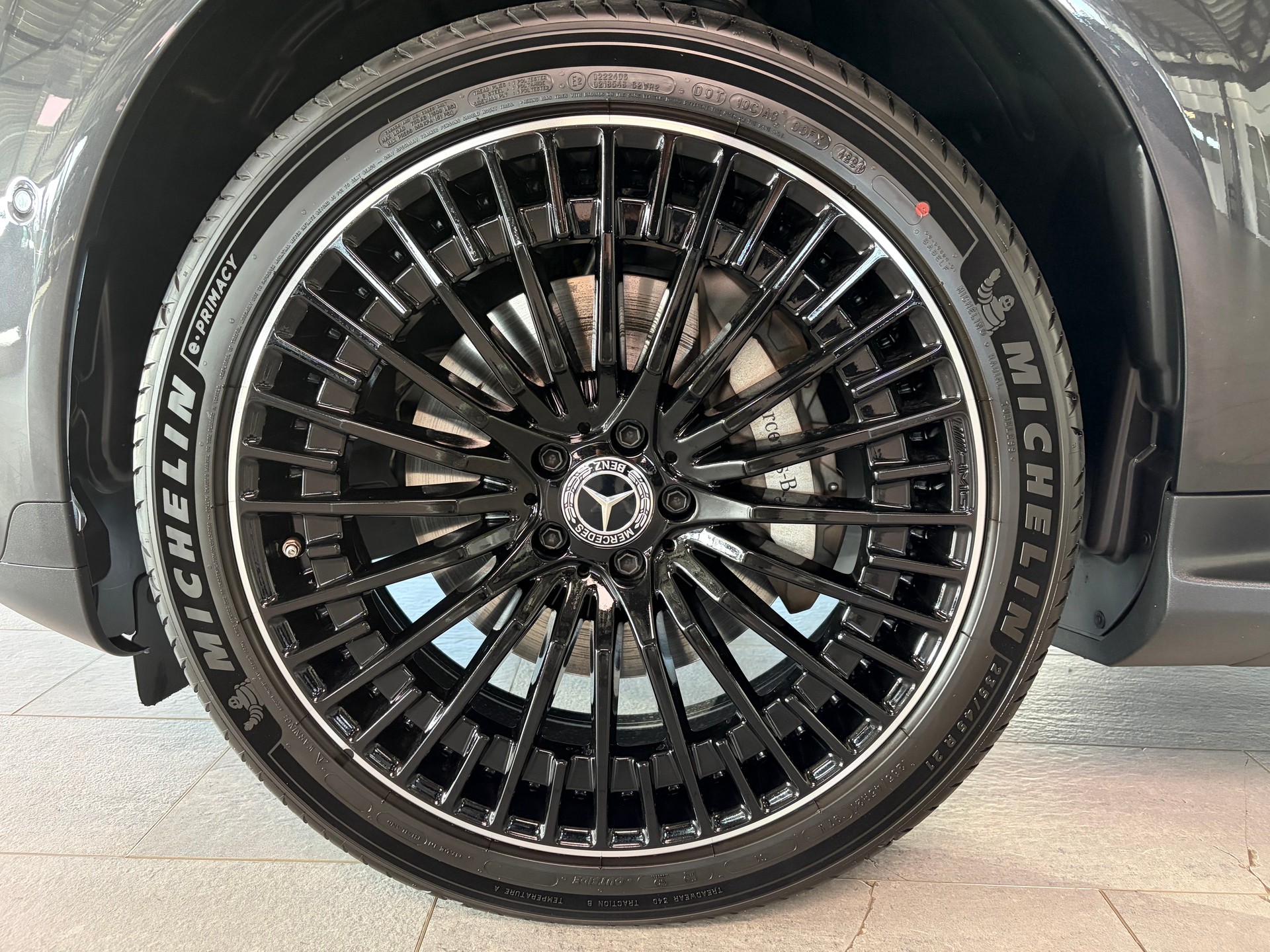 MERCEDES-BENZ EQC 400 4Matic - 6