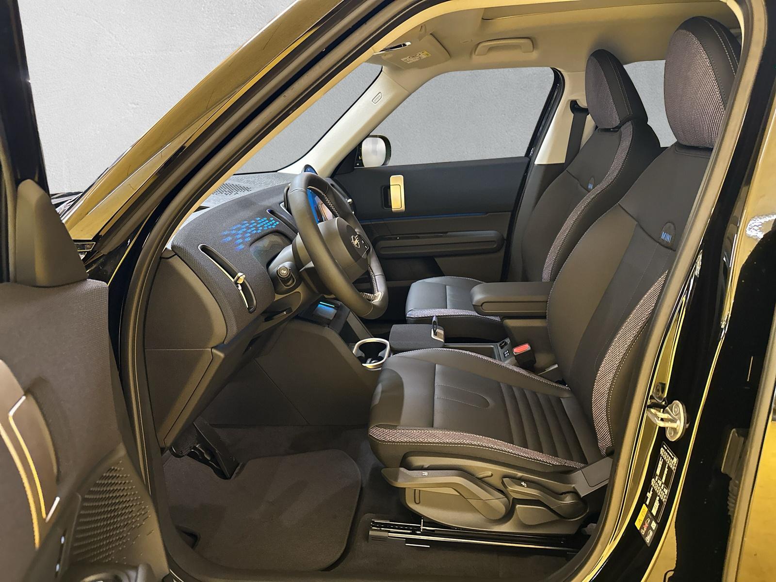 MINI Countryman E U25 (CH) - 6