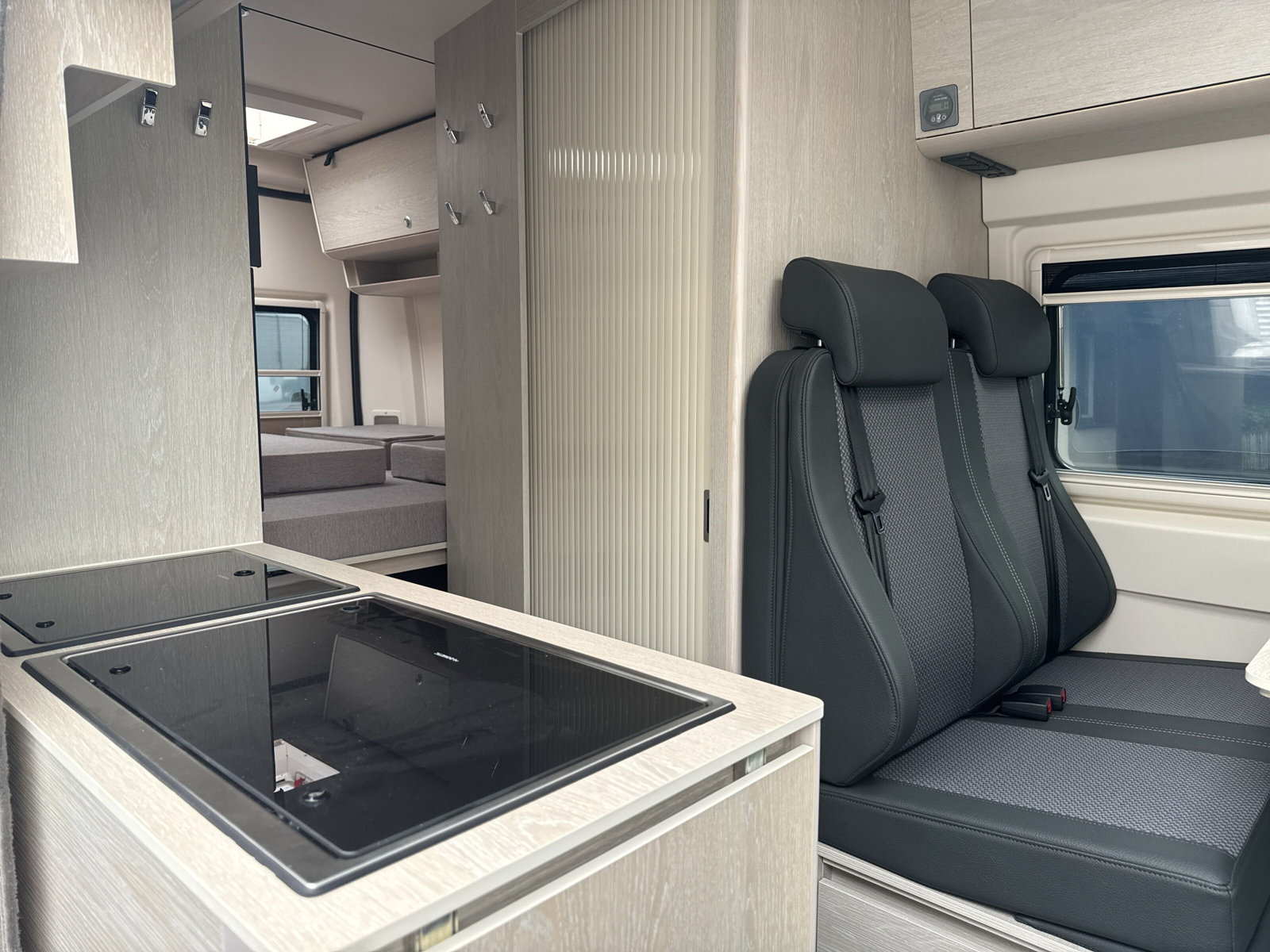 TOURNE MOBIL 6.0 - 180 PS Cruise / Heavy / Automat - 7