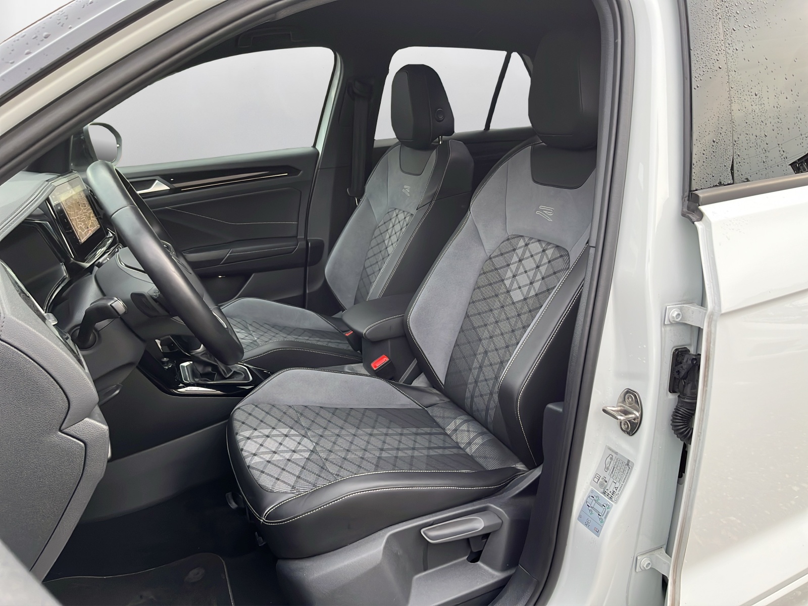 VW T-Roc 1.5 TSI EVO R-Line DSG - 10