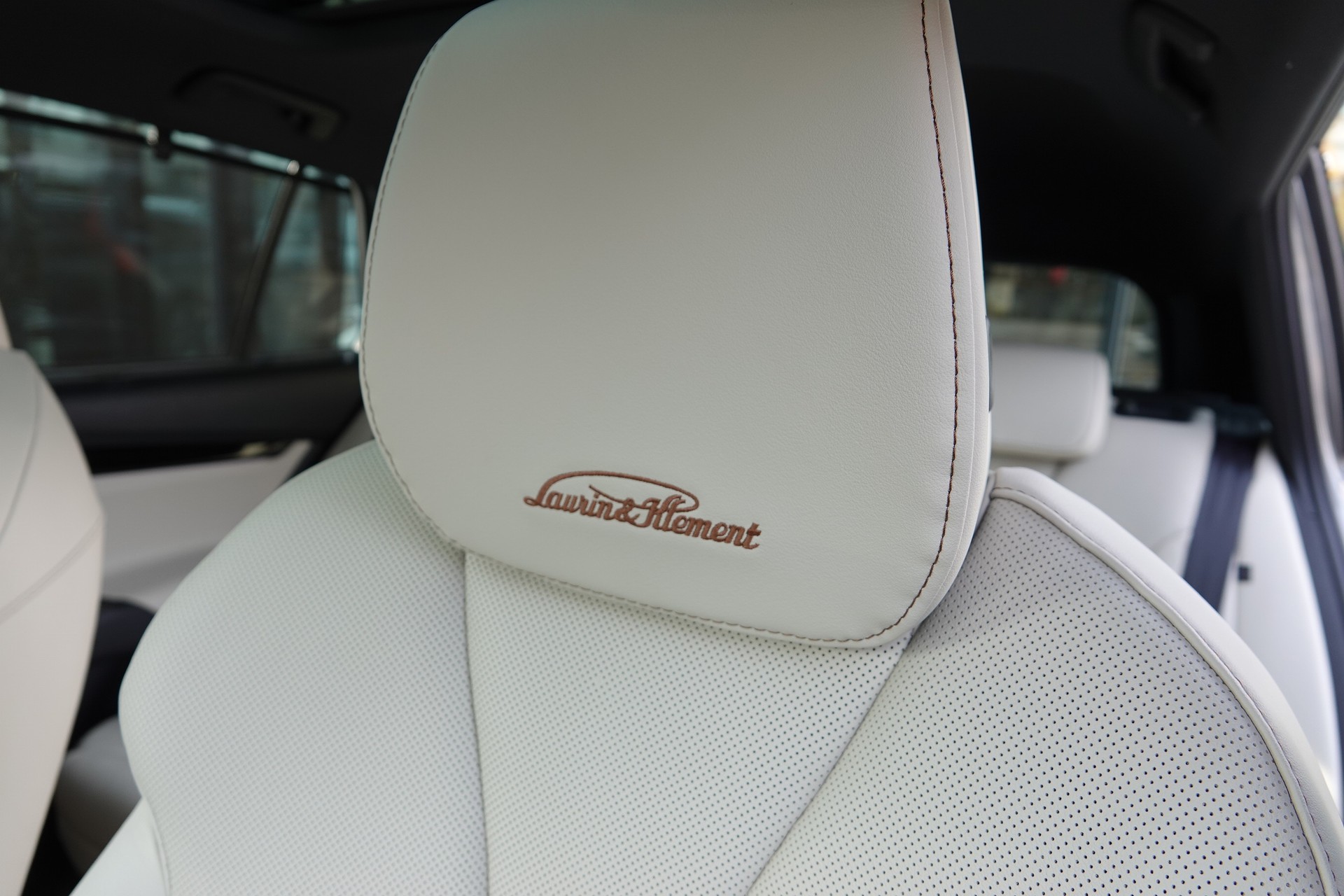 SKODA Enyaq 85x 4x4 L&K - 16