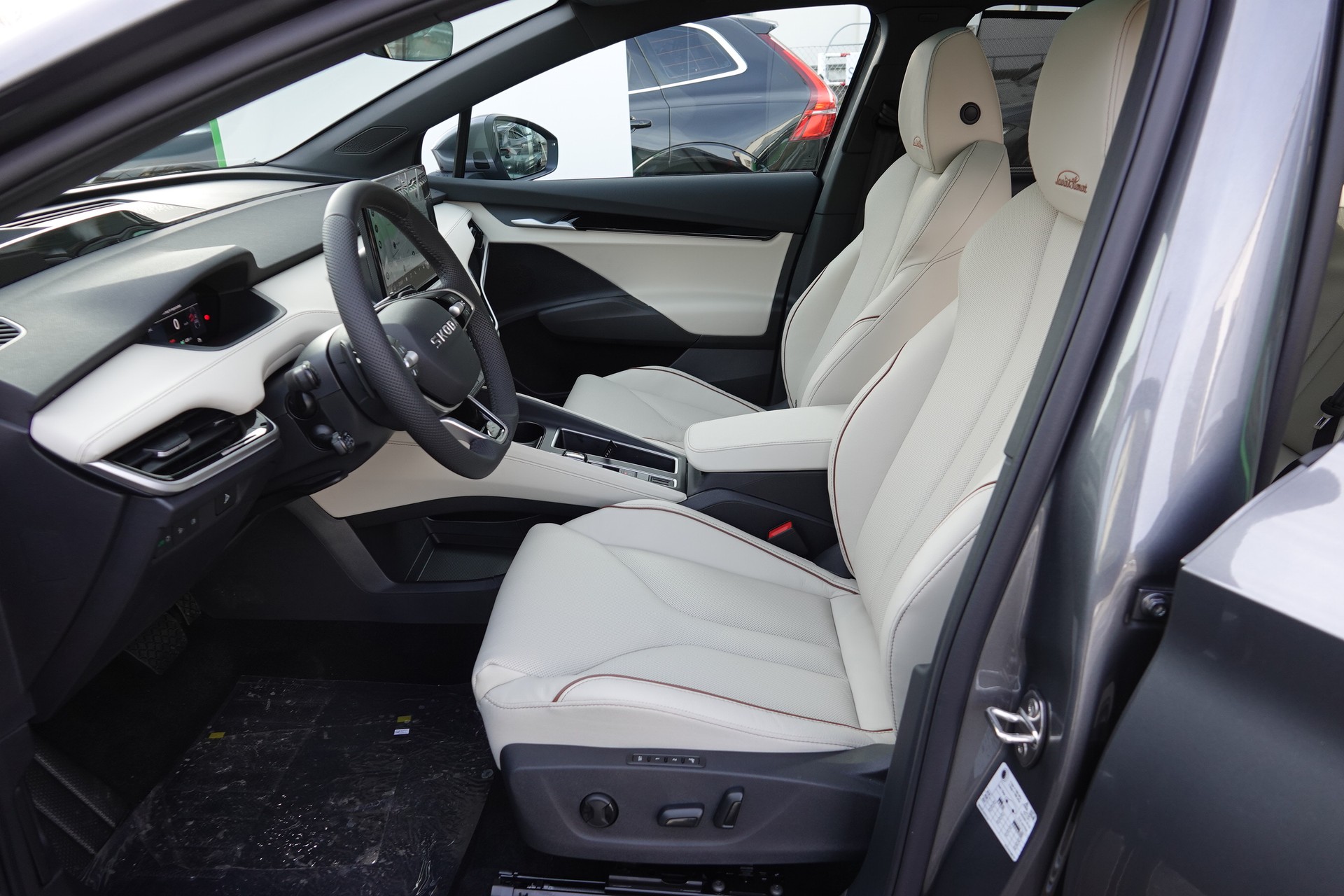 SKODA Enyaq 85x 4x4 L&K - 14