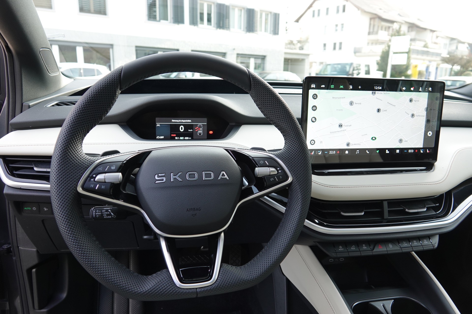 SKODA Enyaq 85x 4x4 L&K - 13