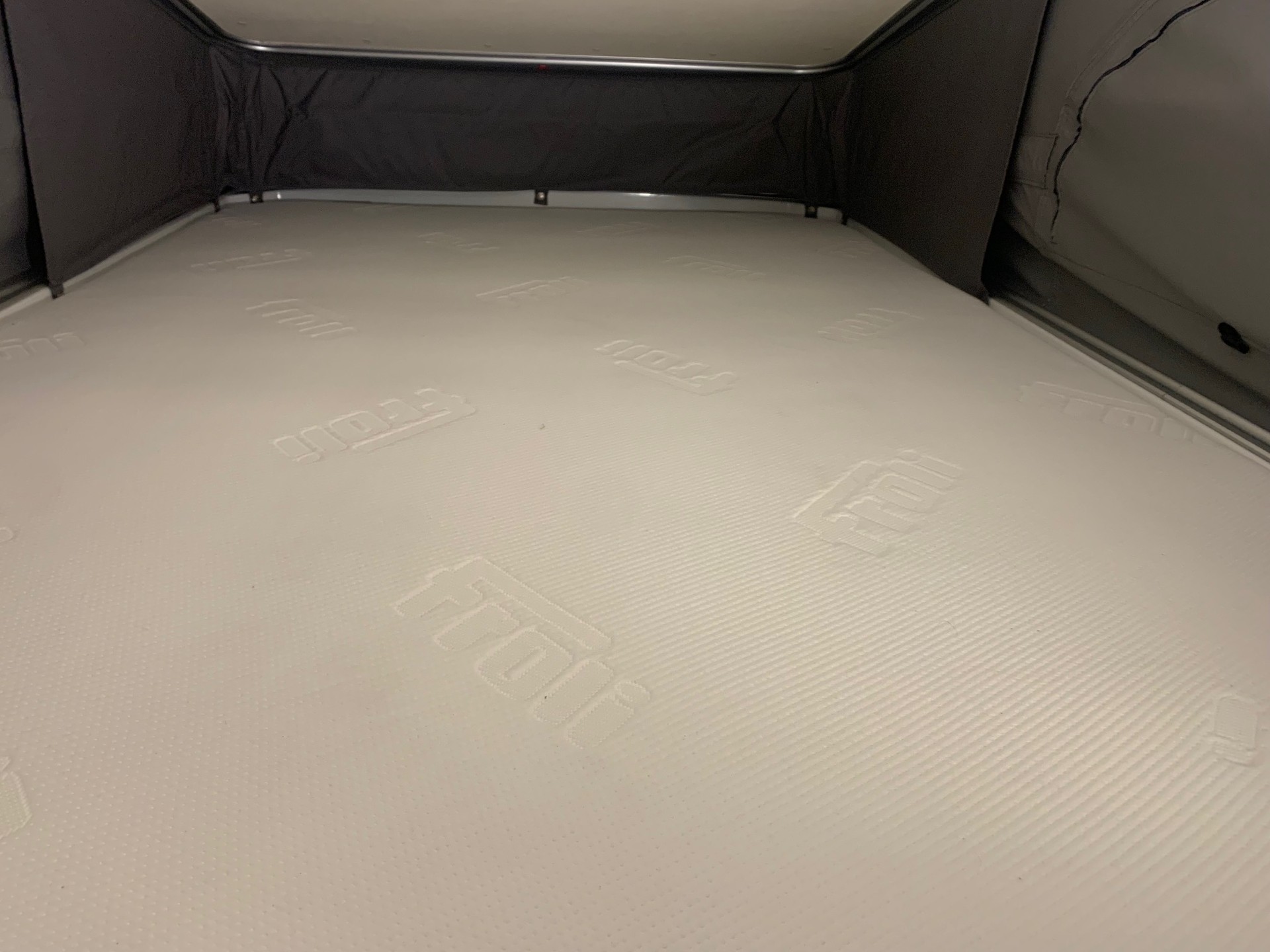 DREAMER Cap Land (Ford) AUTO - 15