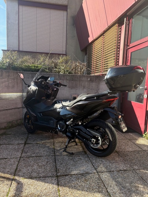 YAMAHA T-MAX Tech-Max XP 560 - 5