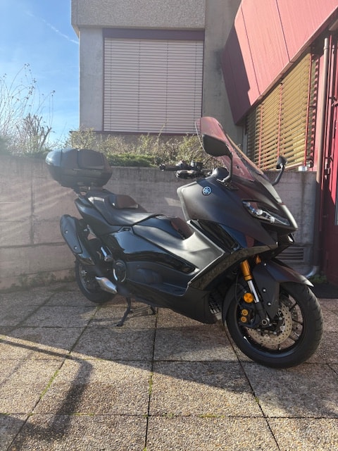 YAMAHA T-MAX Tech-Max XP 560