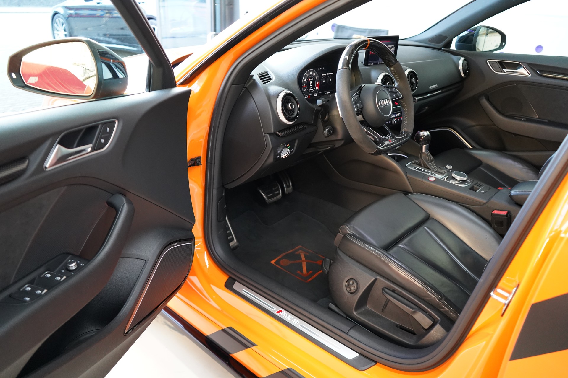 AUDI RS3 Sportback 2.5 TSI quattro S-tronic / Individual Orange ** - 15