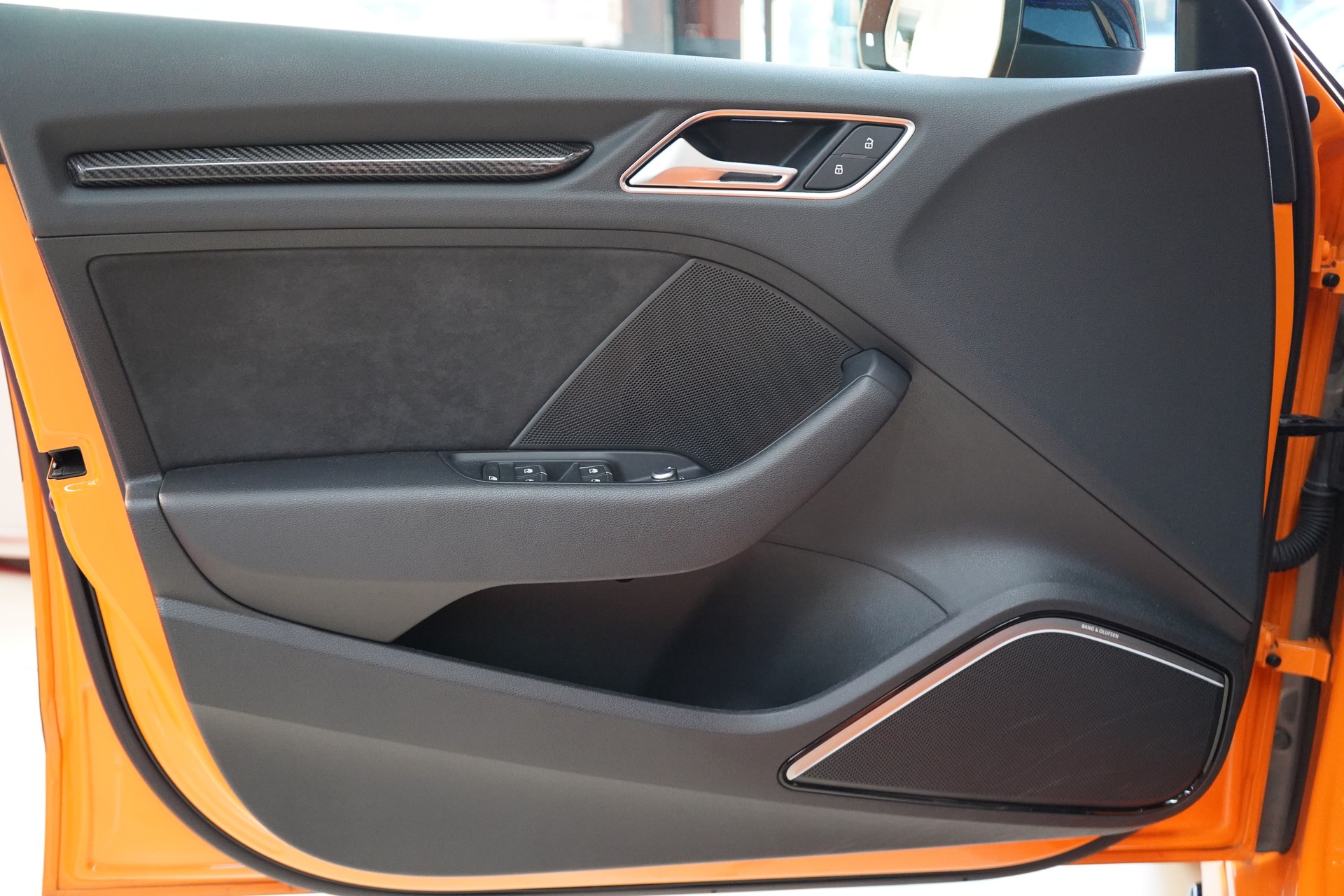 AUDI RS3 Sportback 2.5 TSI quattro S-tronic / Individual Orange ** - 23