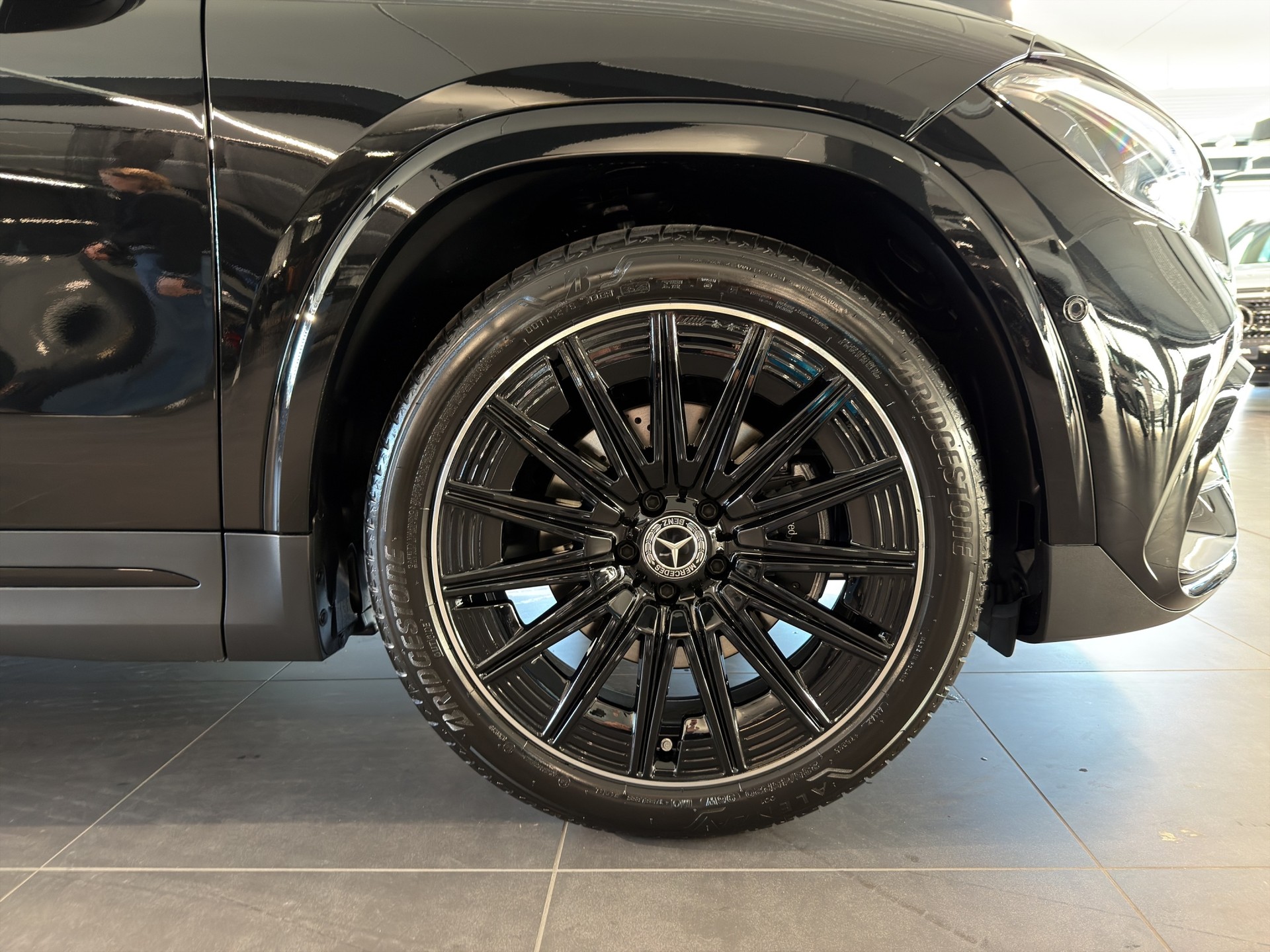 MERCEDES-BENZ GLA 220d 4Matic 8G-DCTSwiss Star - 8