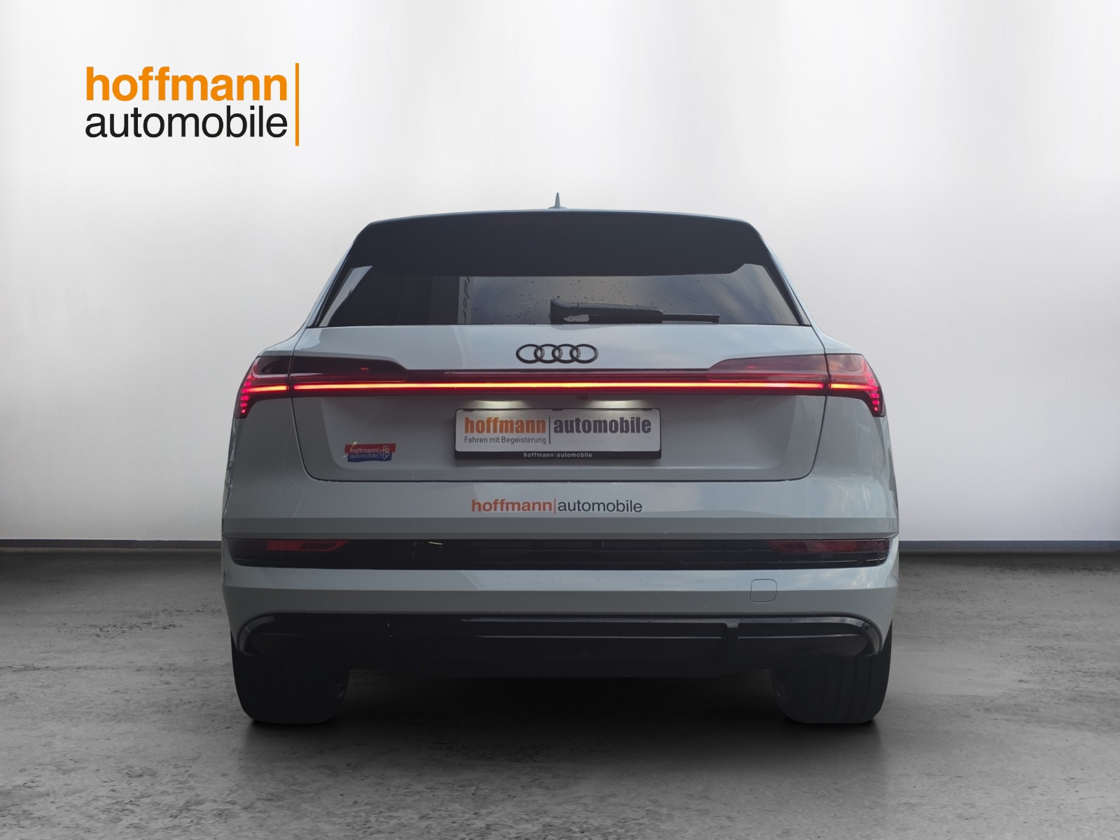 AUDI e-tron 55 S Line Black Edition quattro - 5