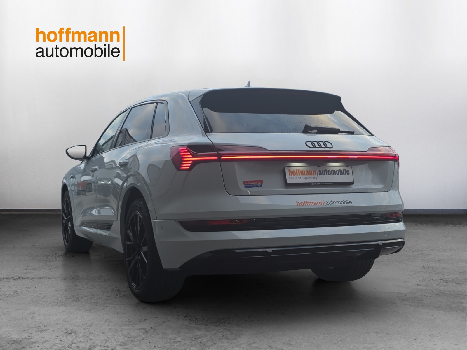 AUDI e-tron 55 S Line Black Edition quattro - 6