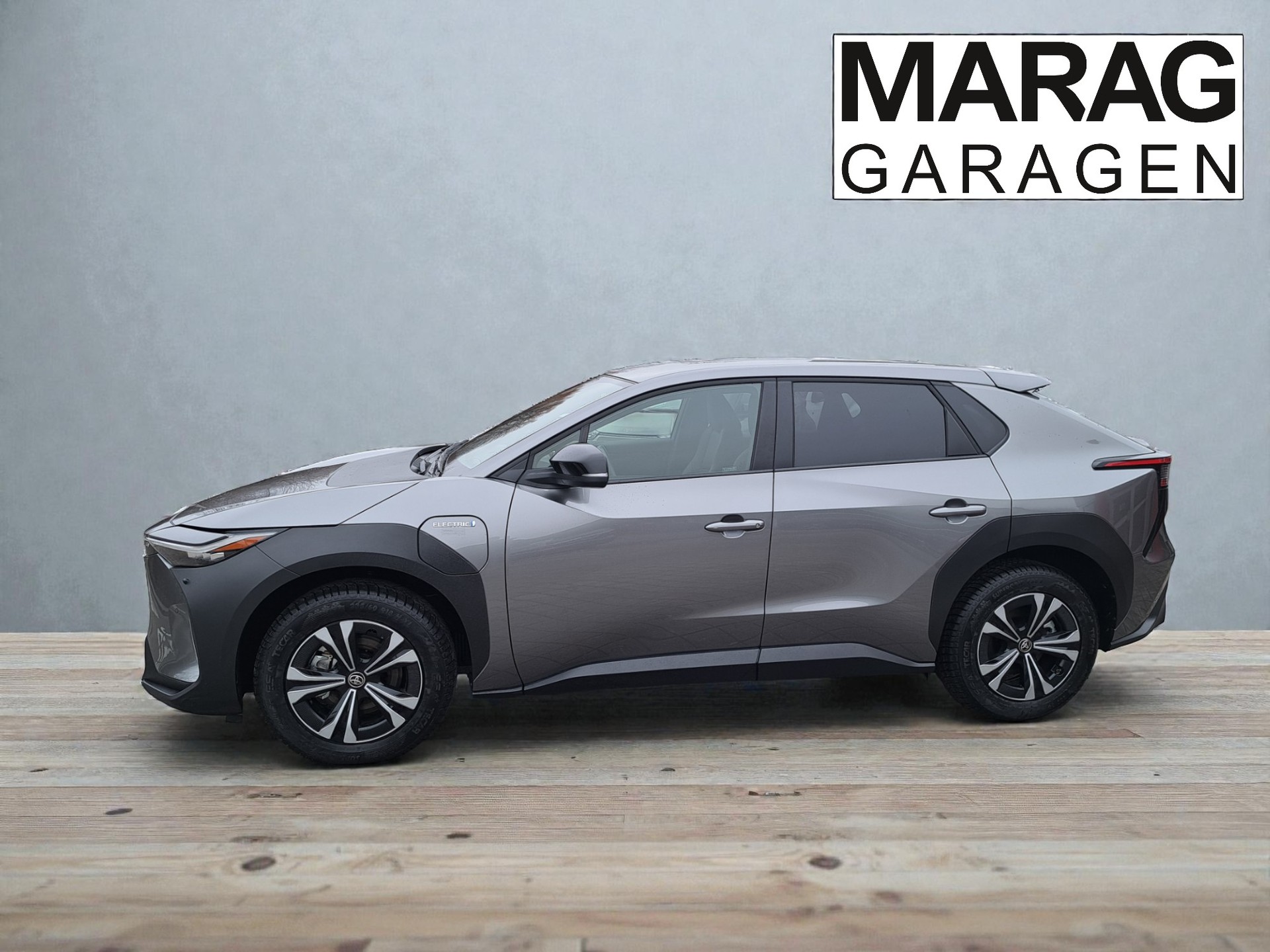 TOYOTA bZ4X Style 71,4 kWh 4WD - 12