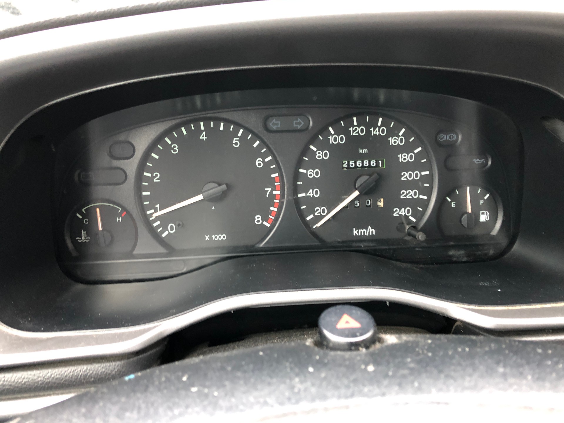 FORD Mondeo 2.0i Trend Futura - 17