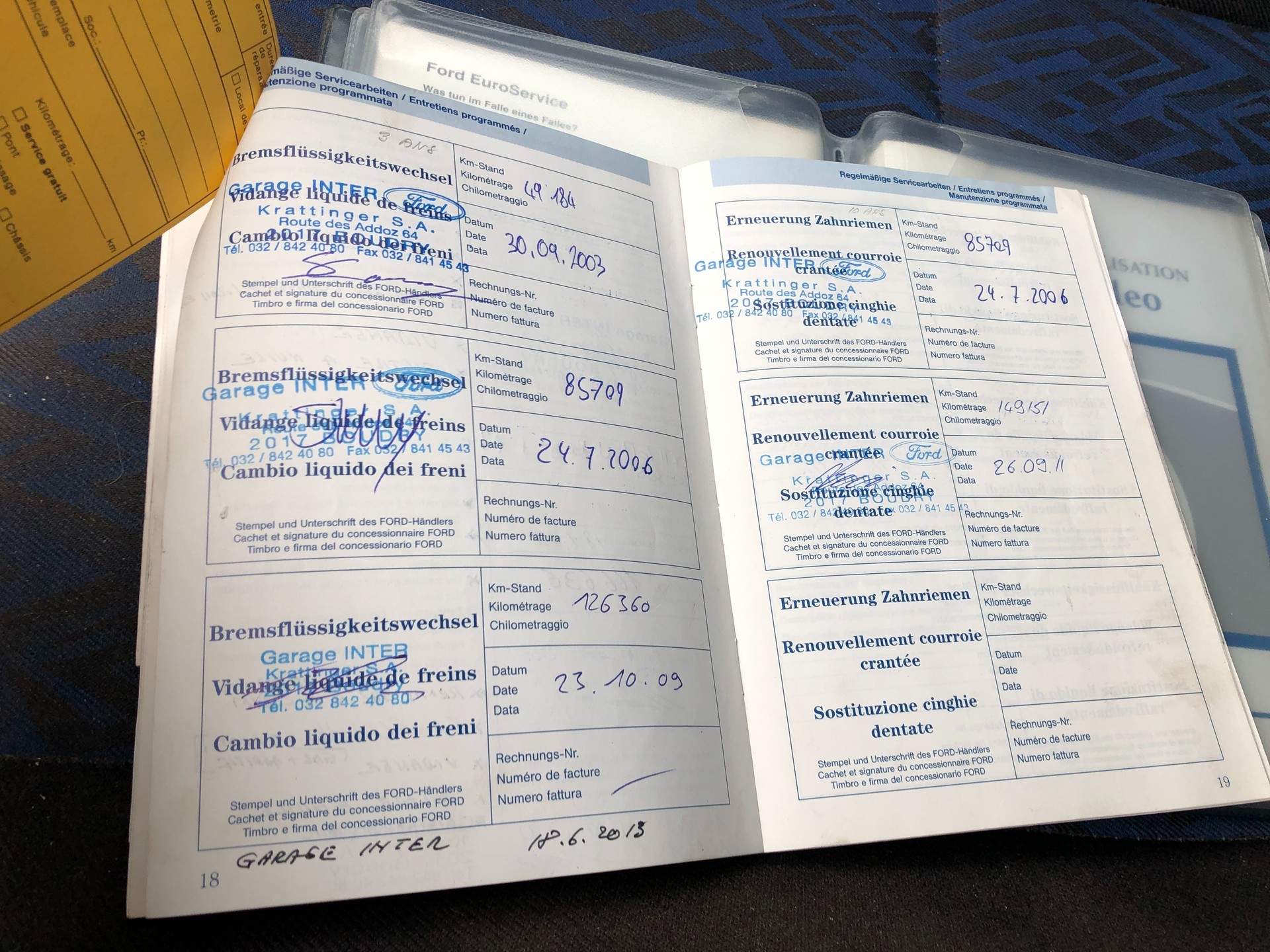 FORD Mondeo 2.0i Trend Futura - 10