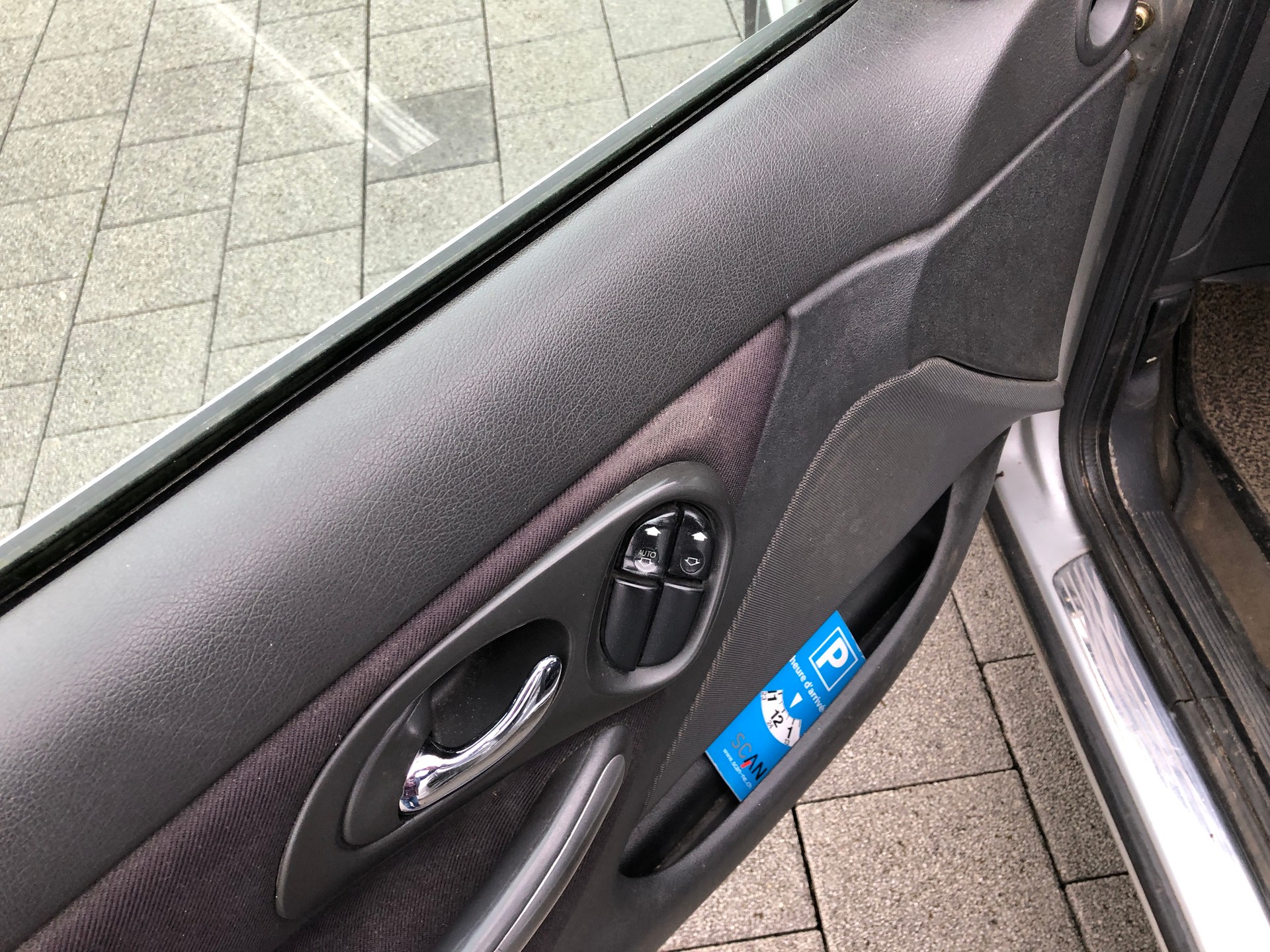 FORD Mondeo 2.0i Trend Futura - 18