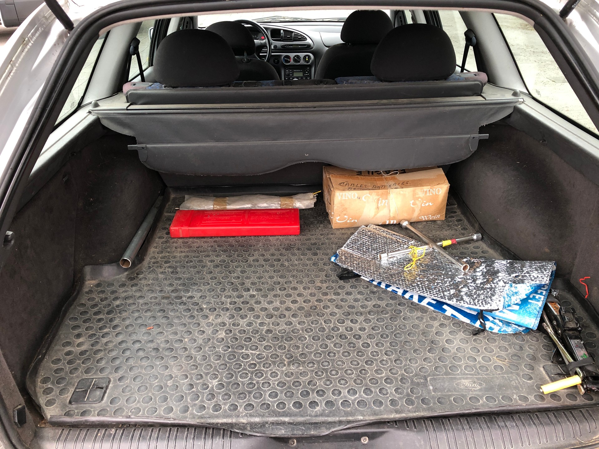 FORD Mondeo 2.0i Trend Futura - 20