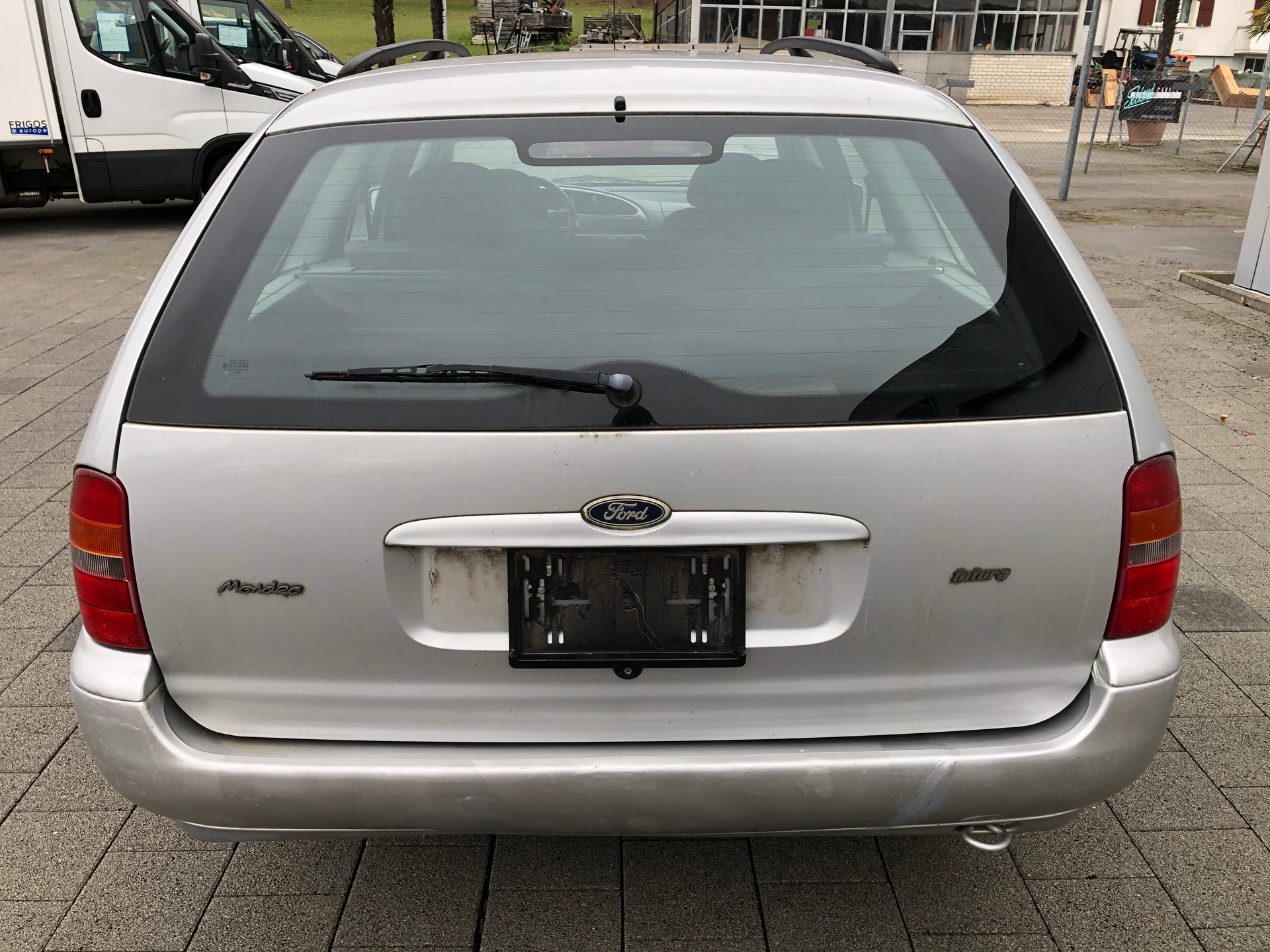 FORD Mondeo 2.0i Trend Futura - 6