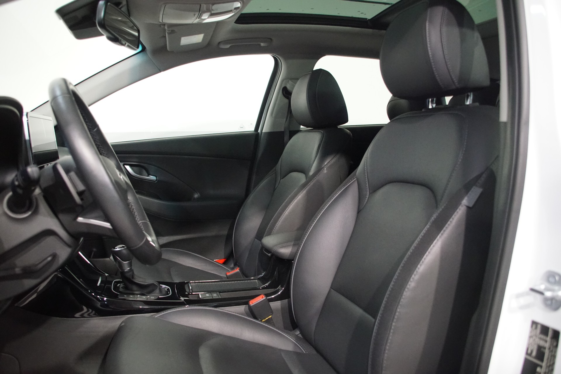 HYUNDAI i30 1.5 T-GDi Vertex *swiss* 48V MH DCT - 13