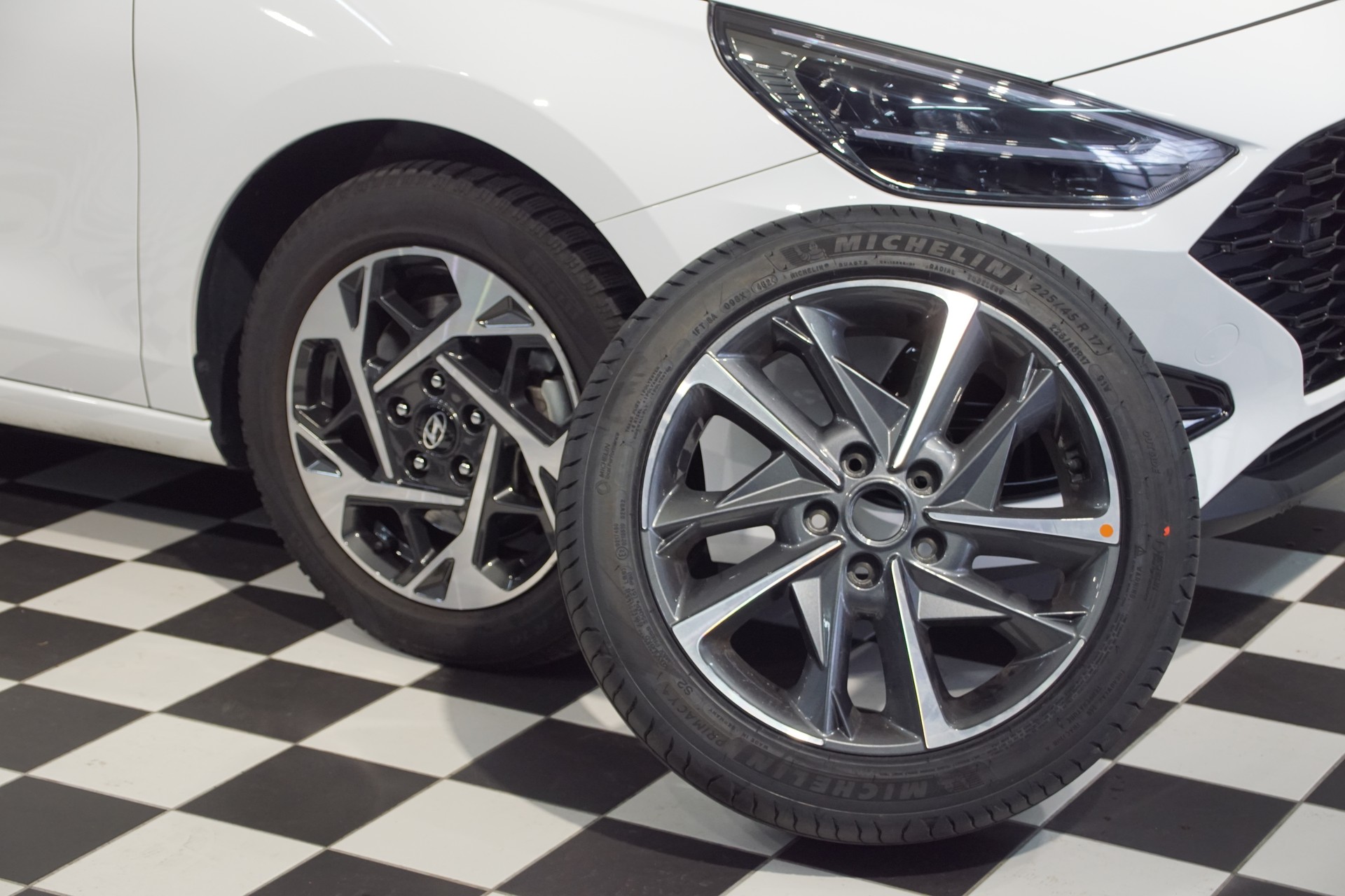 HYUNDAI i30 1.5 T-GDi Vertex *swiss* 48V MH DCT - 3