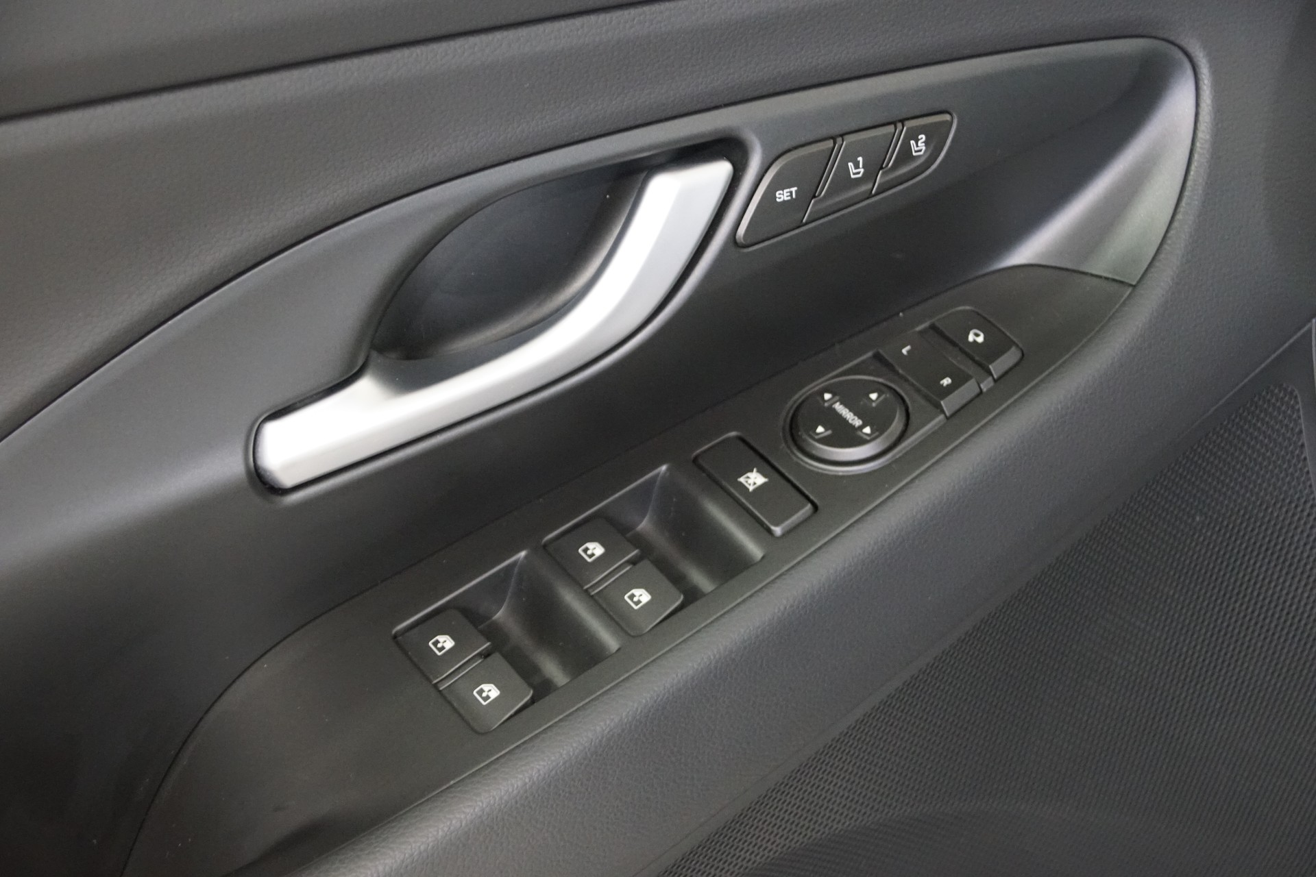 HYUNDAI i30 1.5 T-GDi Vertex *swiss* 48V MH DCT - 21