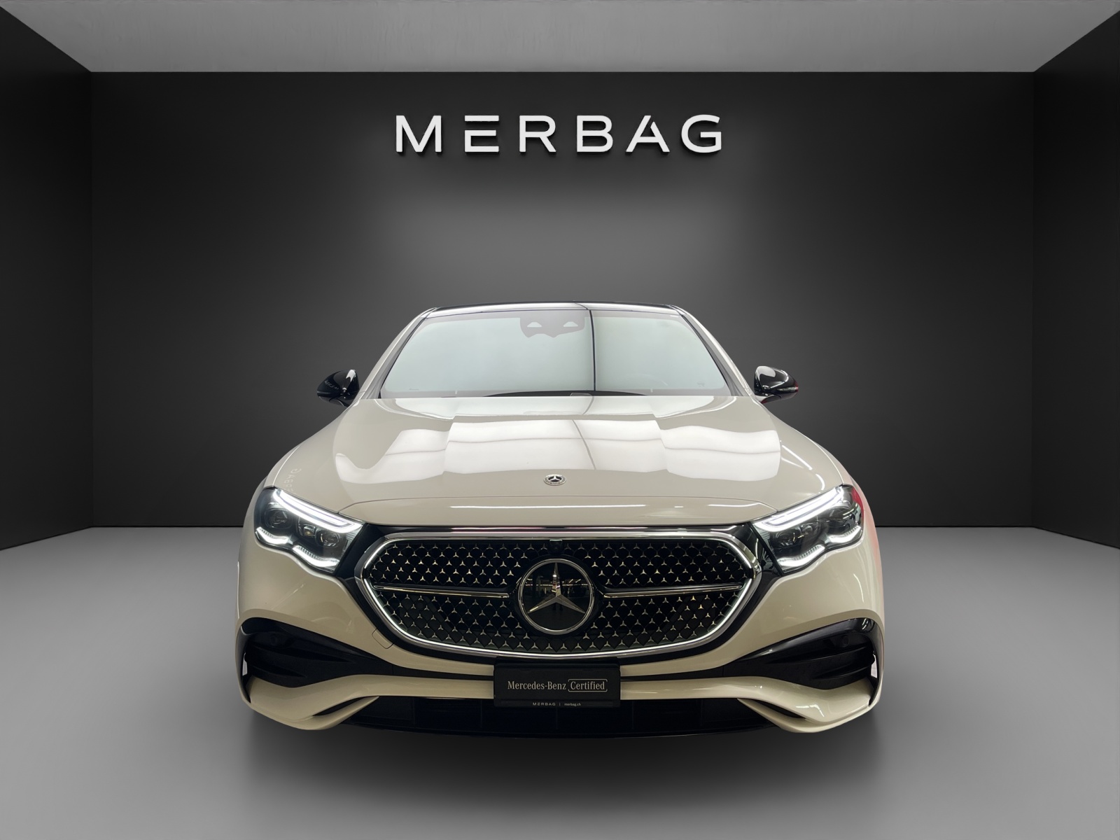 MERCEDES-BENZ E 300 e 9G-Tronic - 2