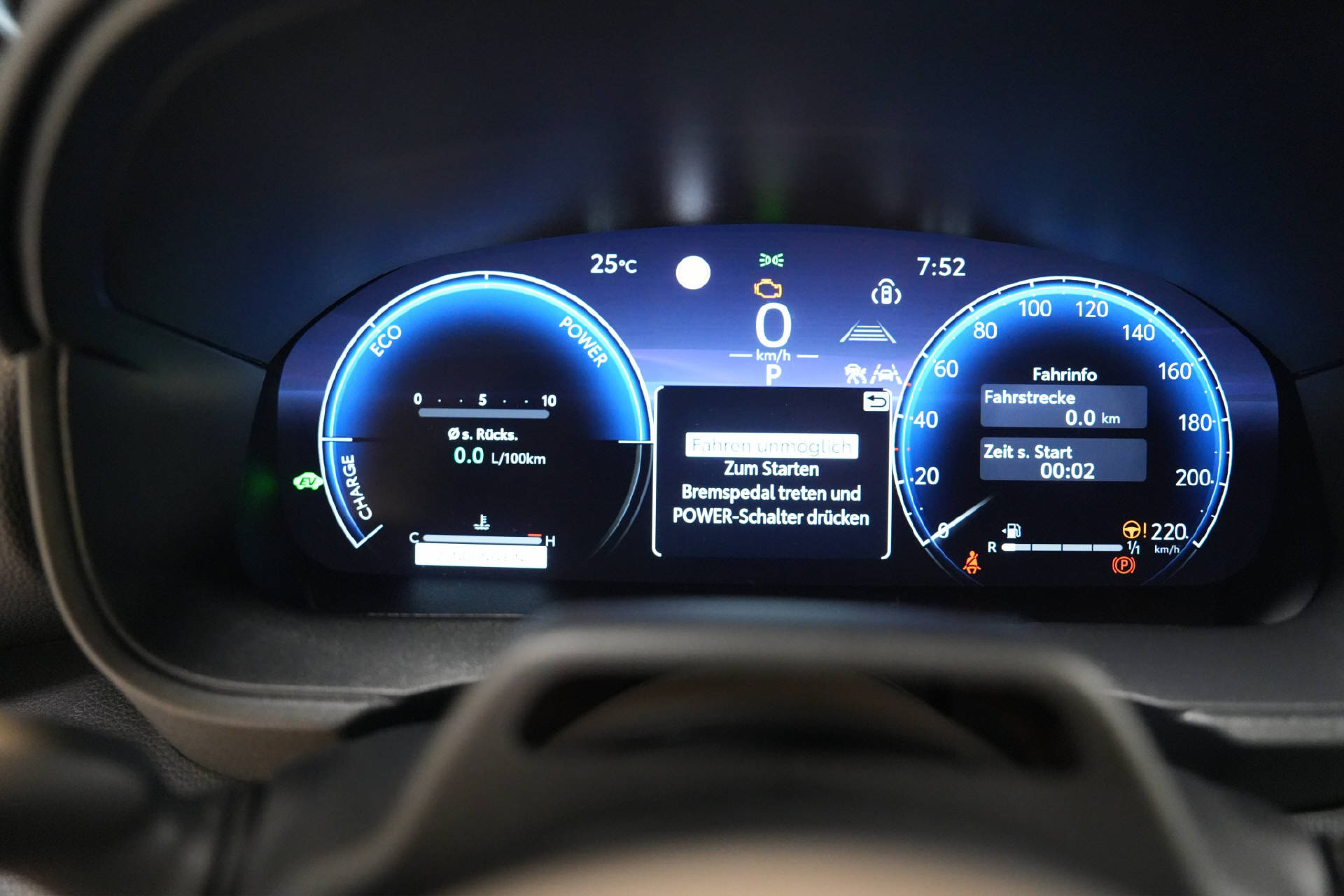TOYOTA Yaris 1.5 VVT-i HSD Premium - 6