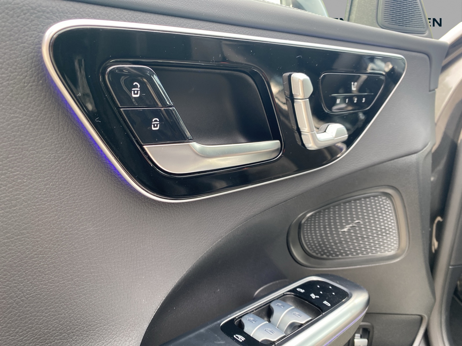 MERCEDES-BENZ C 220 d T 4 Matic - 13