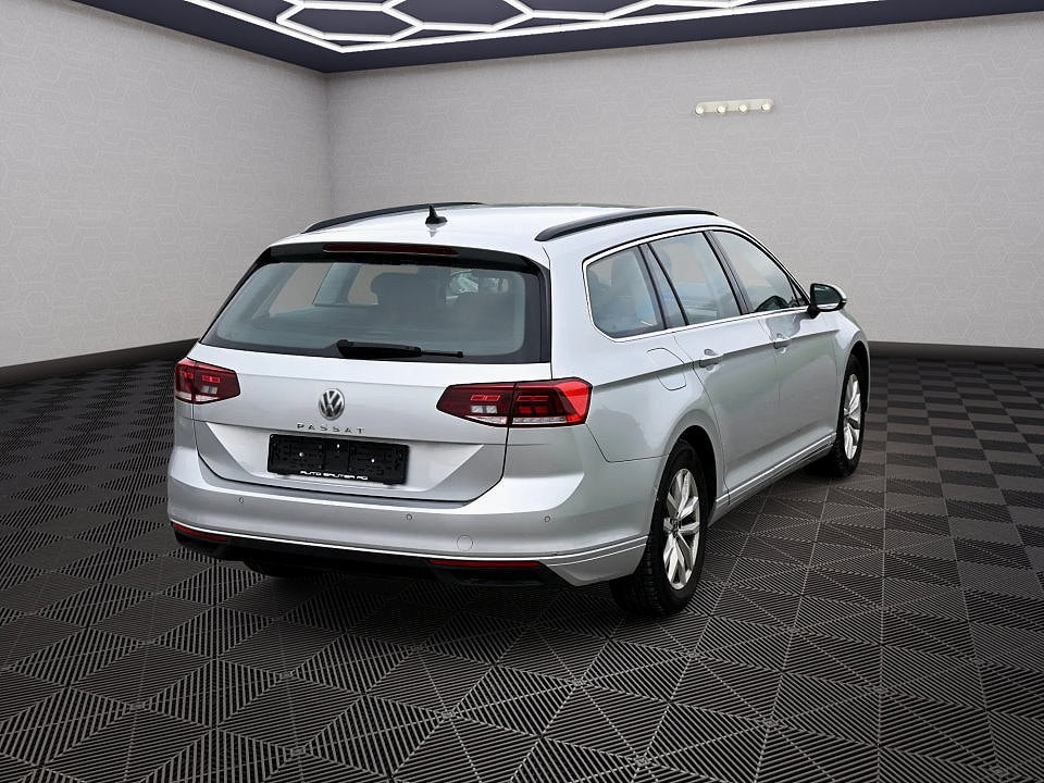 VW Passat 2.0 TDI BMT Business - 3