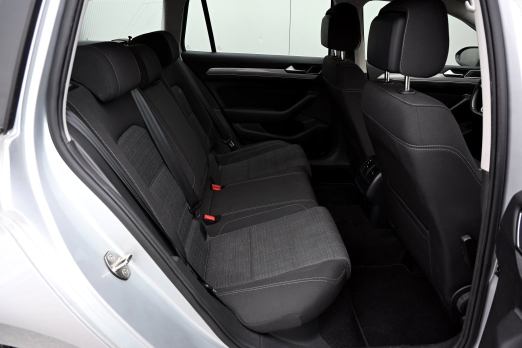 VW Passat 2.0 TDI BMT Business - 8