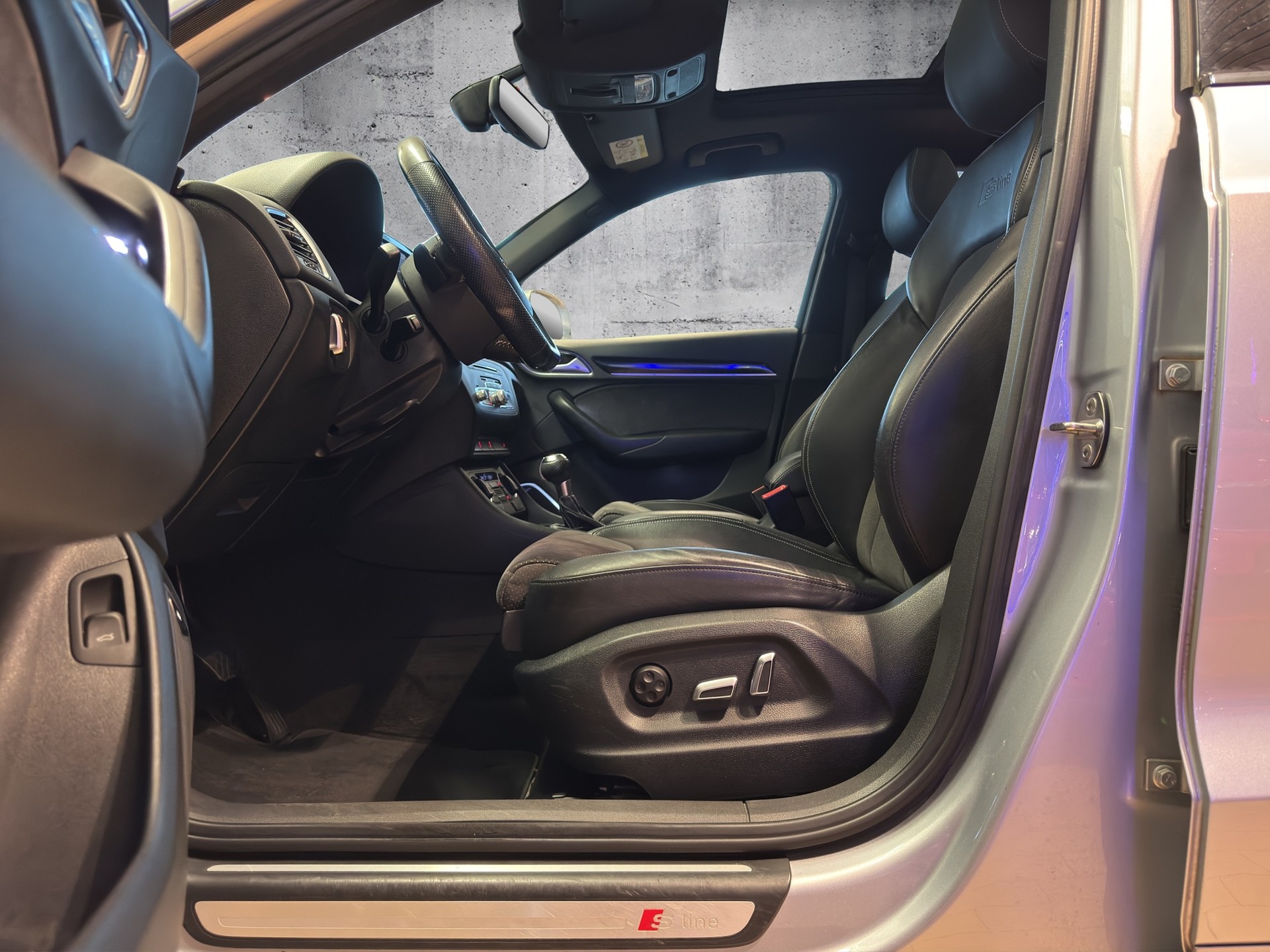 AUDI Q3 2.0 TFSI sport quattro S-tronic - 10