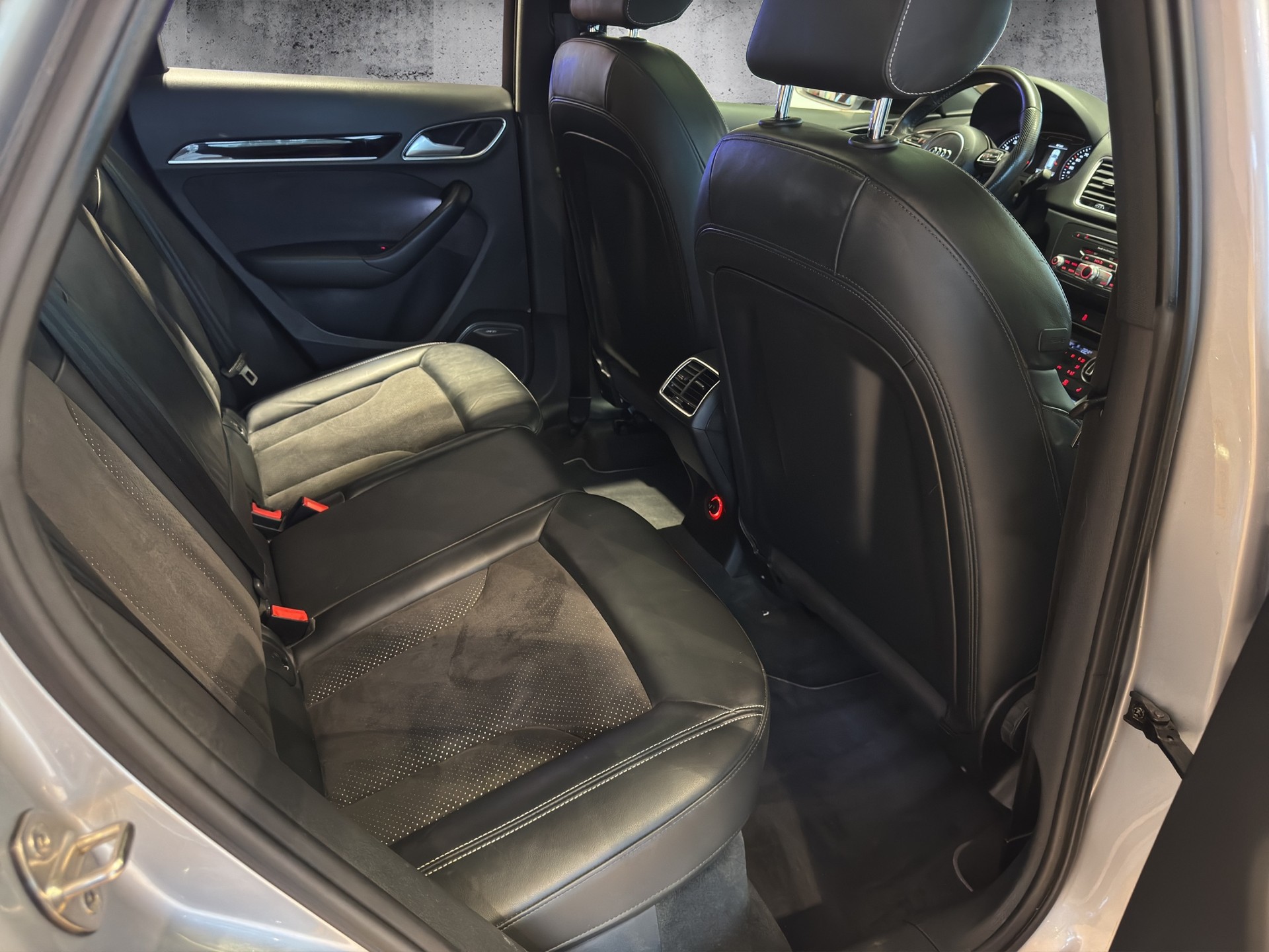 AUDI Q3 2.0 TFSI sport quattro S-tronic - 12