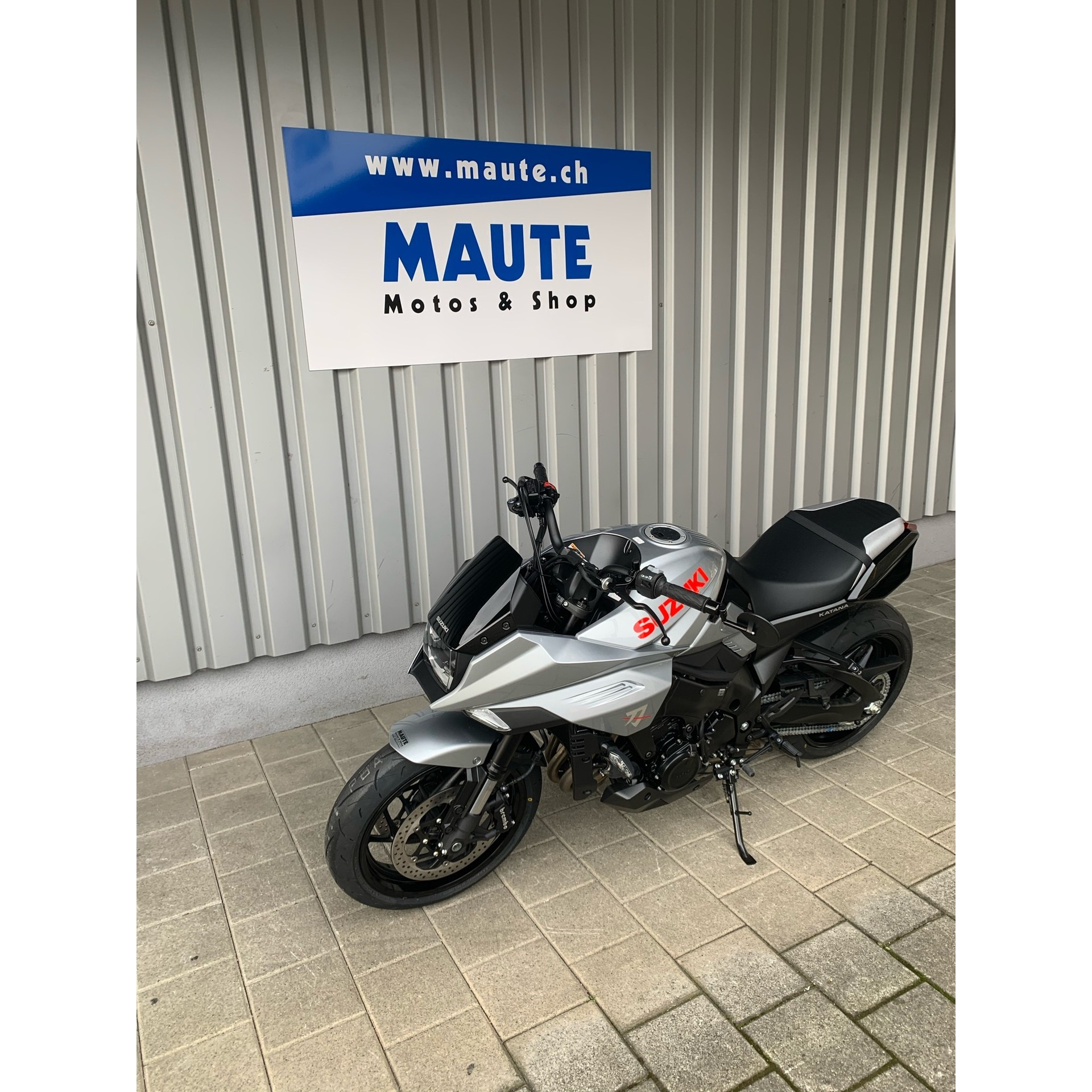 SUZUKI Katana - 2