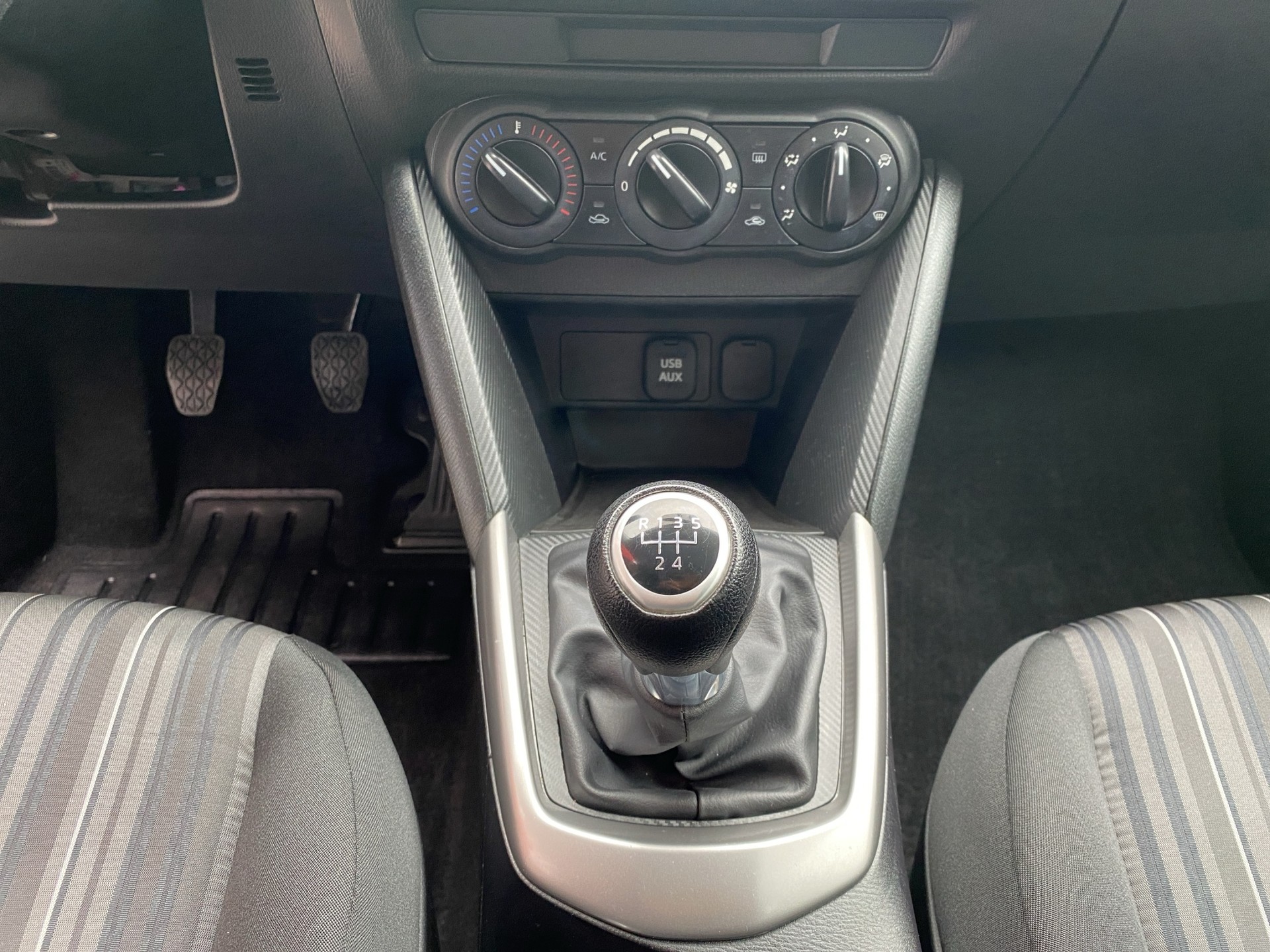 MAZDA 2 SKYACTIV-G 75 Challenge - 12