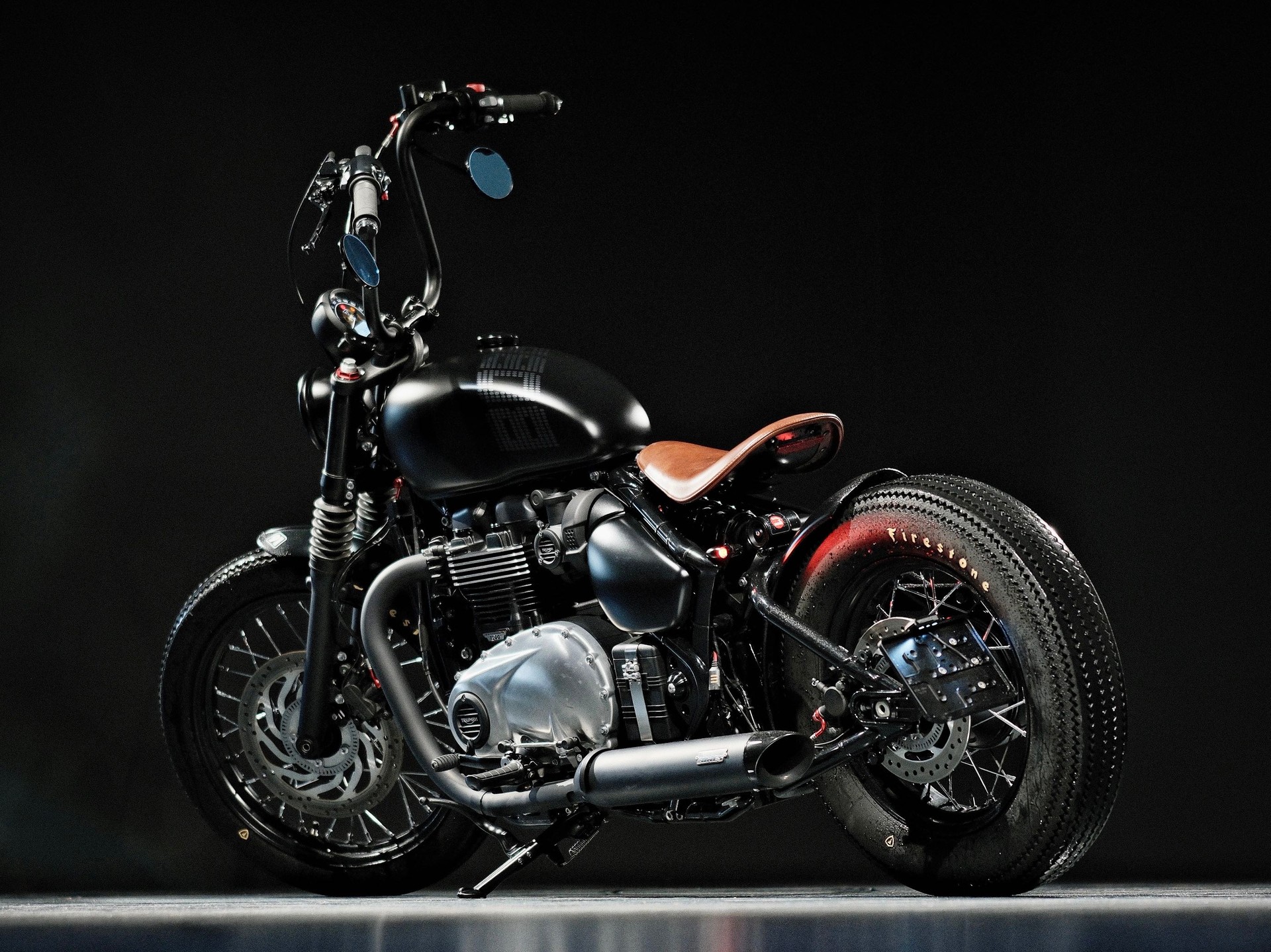 TRIUMPH Bonneville 1200 Bobber ABS - 4