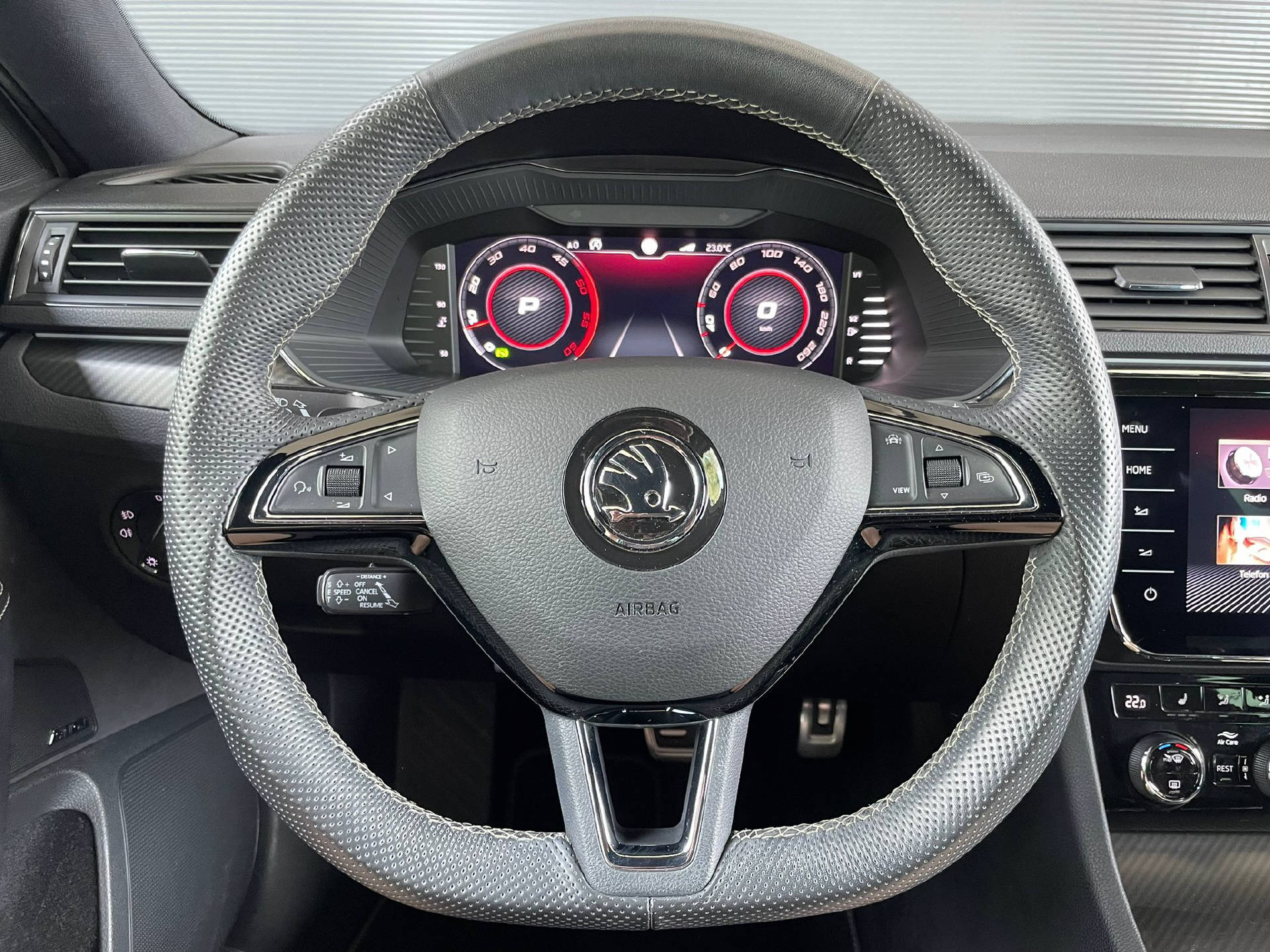 SKODA Superb Combi 2.0 TDI 190 SportLine 4×4 DSG-7