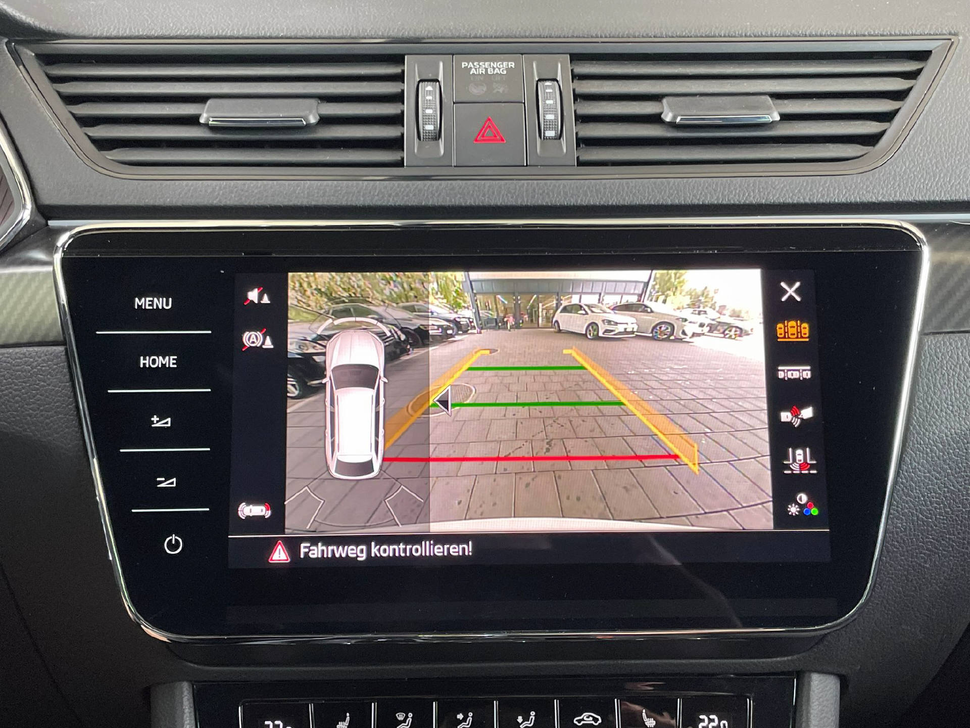 SKODA Superb Combi 2.0 TDI 190 SportLine 4×4 DSG-11