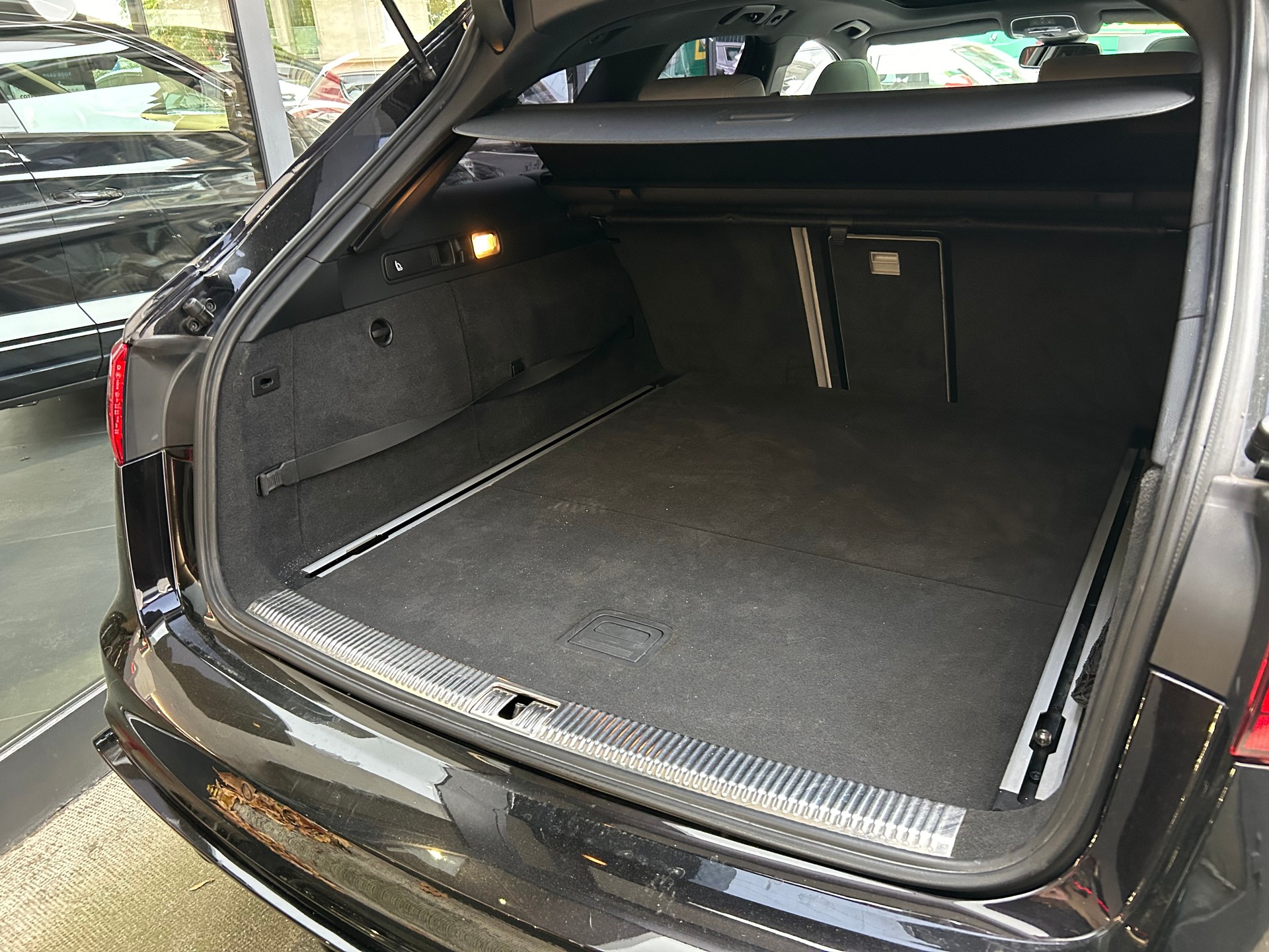 AUDI RS6 Avant 4.0 TFSI V8 quattro Tiptronic - 16