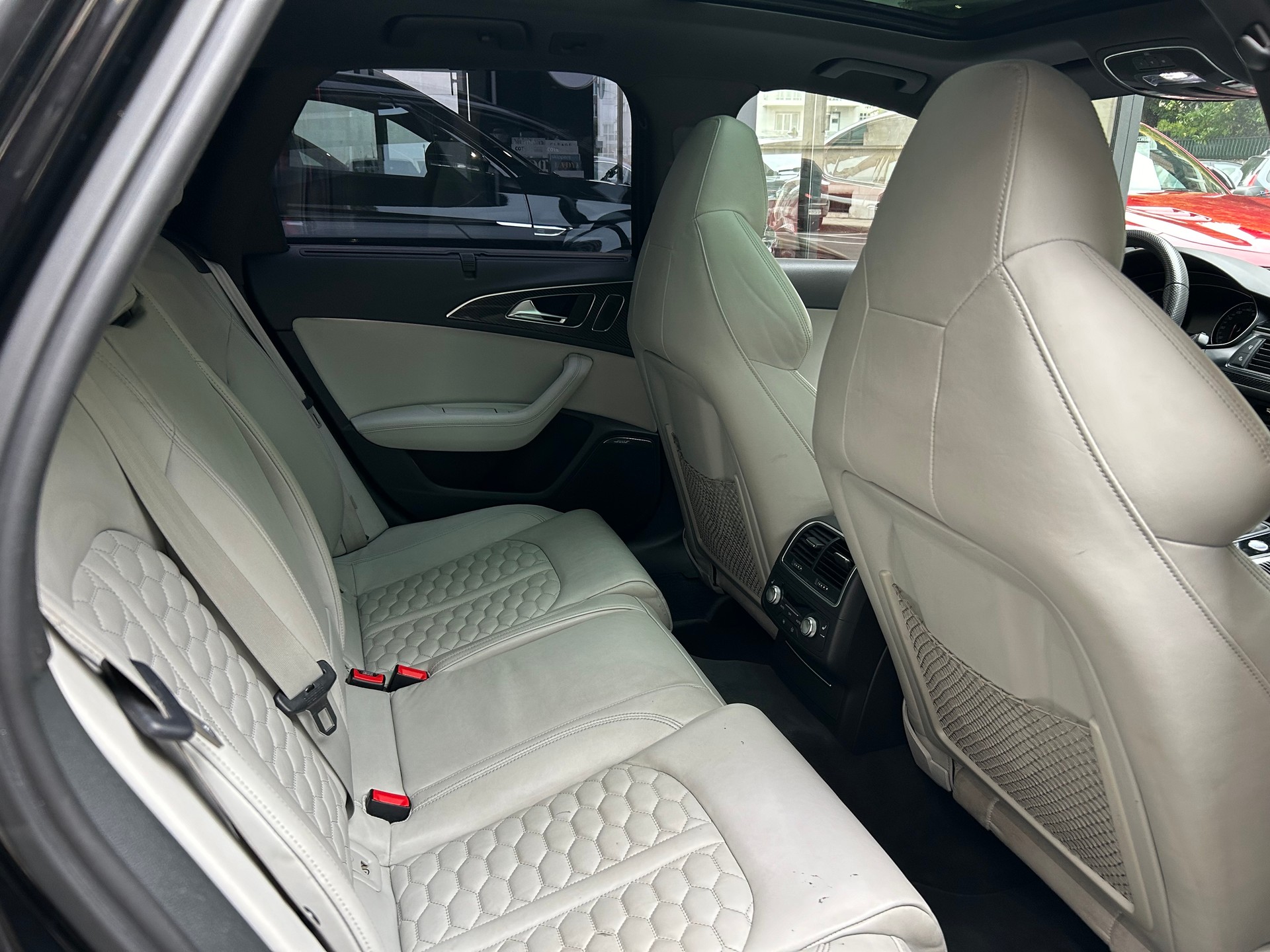 AUDI RS6 Avant 4.0 TFSI V8 quattro Tiptronic - 14