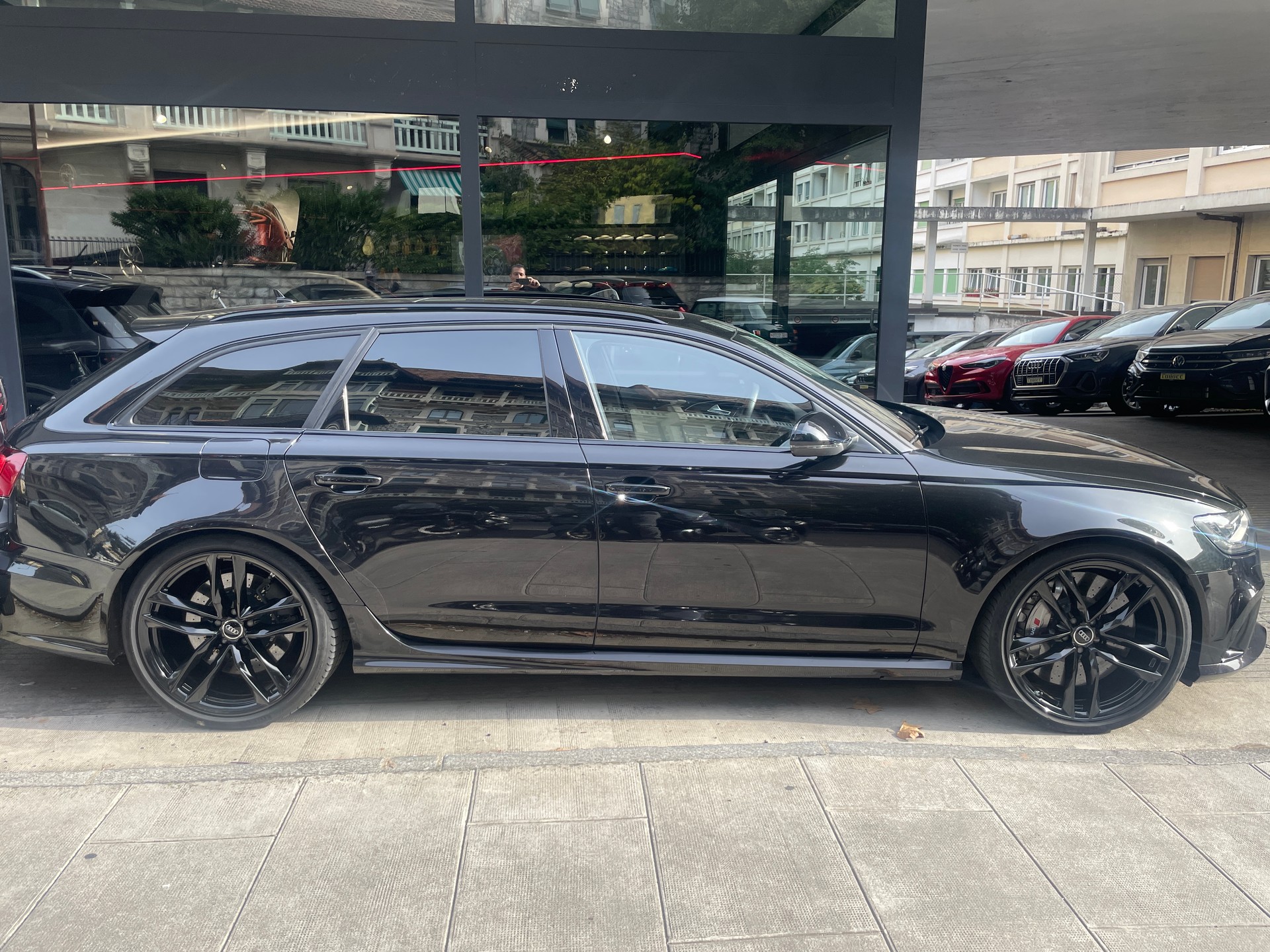 AUDI RS6 Avant 4.0 TFSI V8 quattro Tiptronic - 3