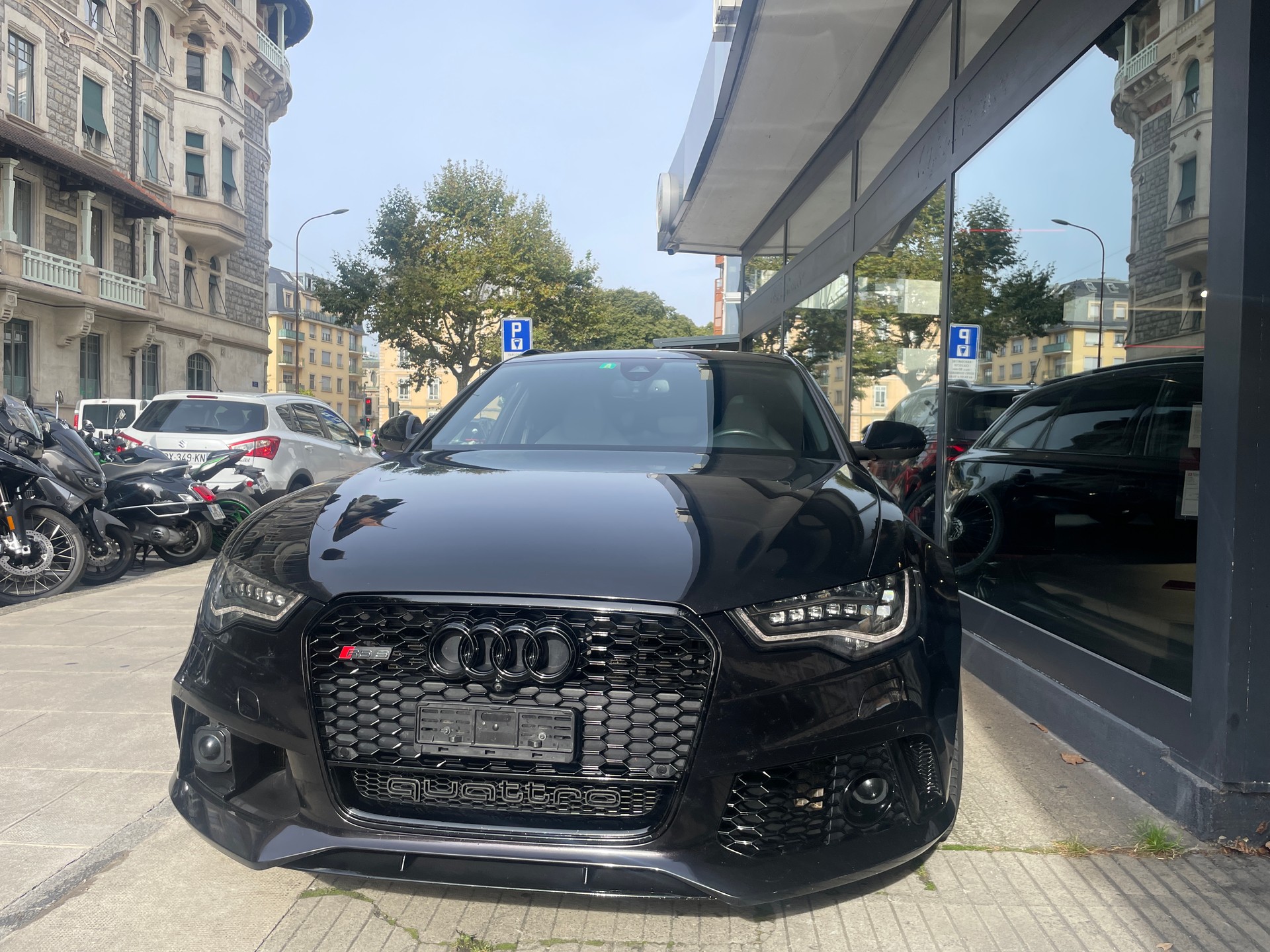 AUDI RS6 Avant 4.0 TFSI V8 quattro Tiptronic - 2