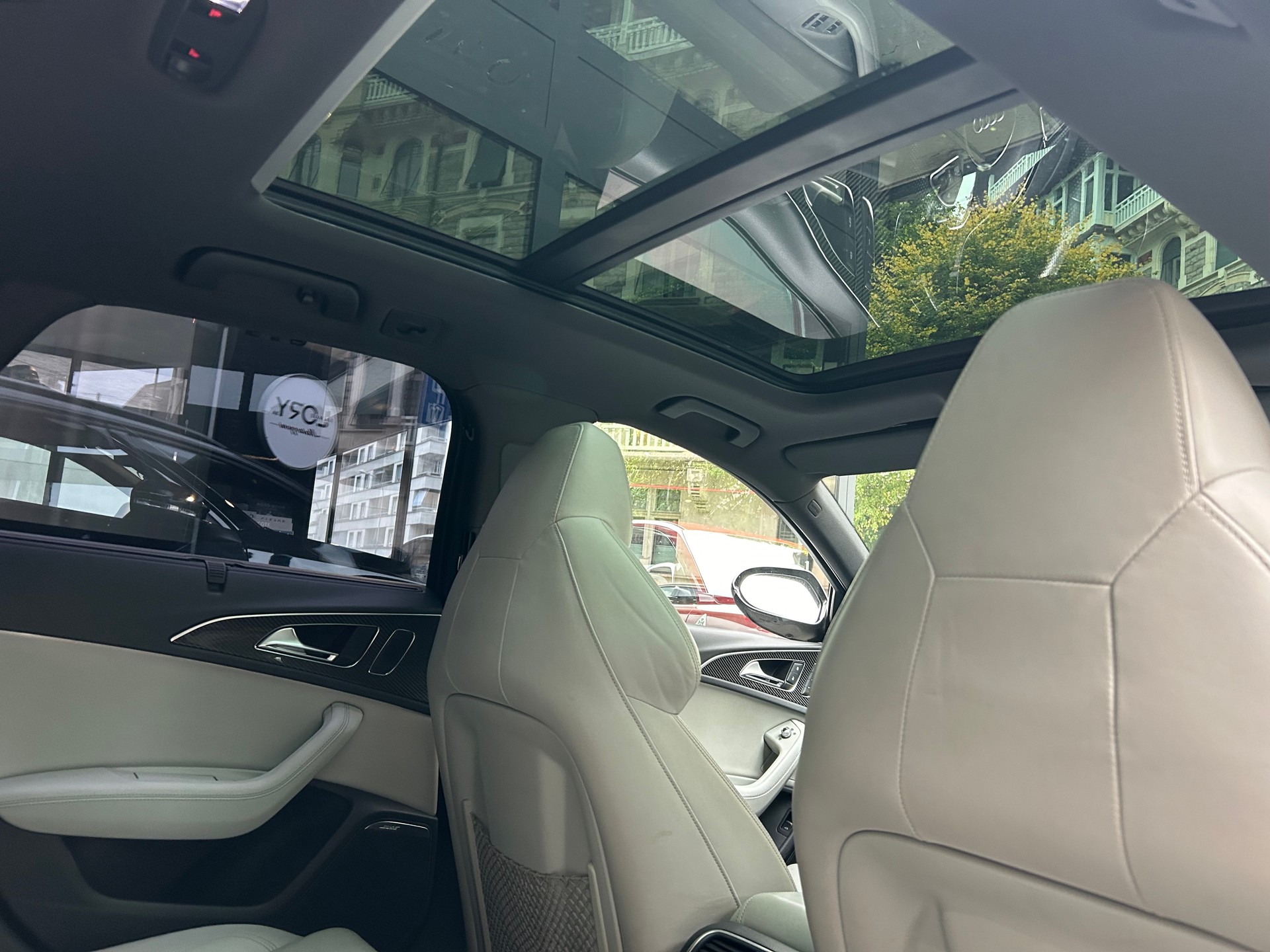 AUDI RS6 Avant 4.0 TFSI V8 quattro Tiptronic - 15