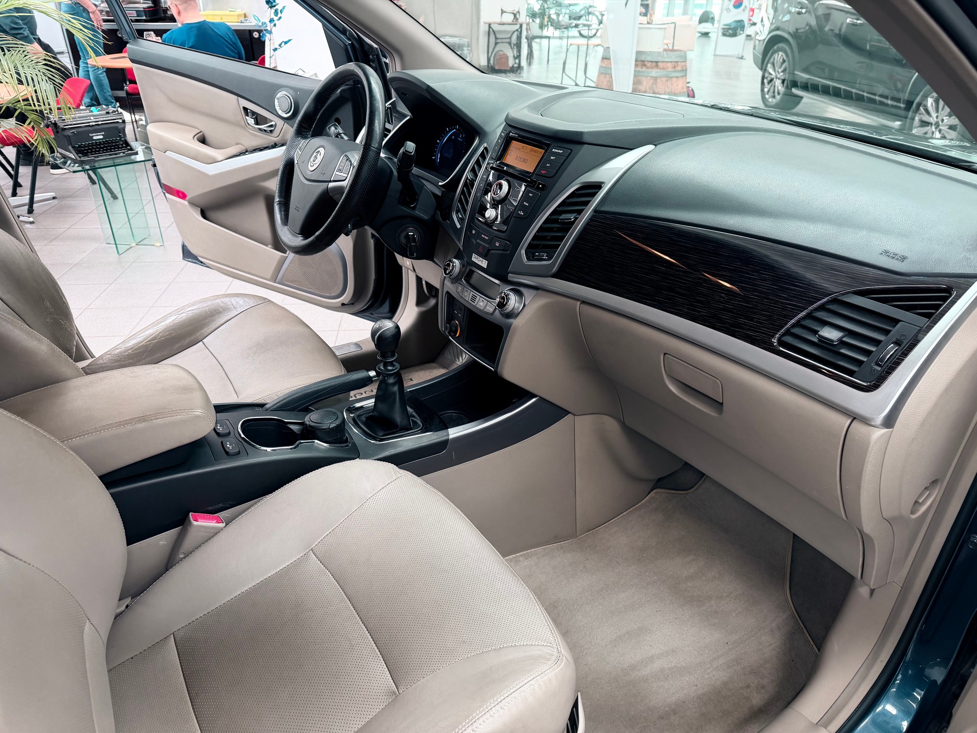 KGM-SsangYong Korando 2.0 e-XDI Sixty Edition 4WD - 7