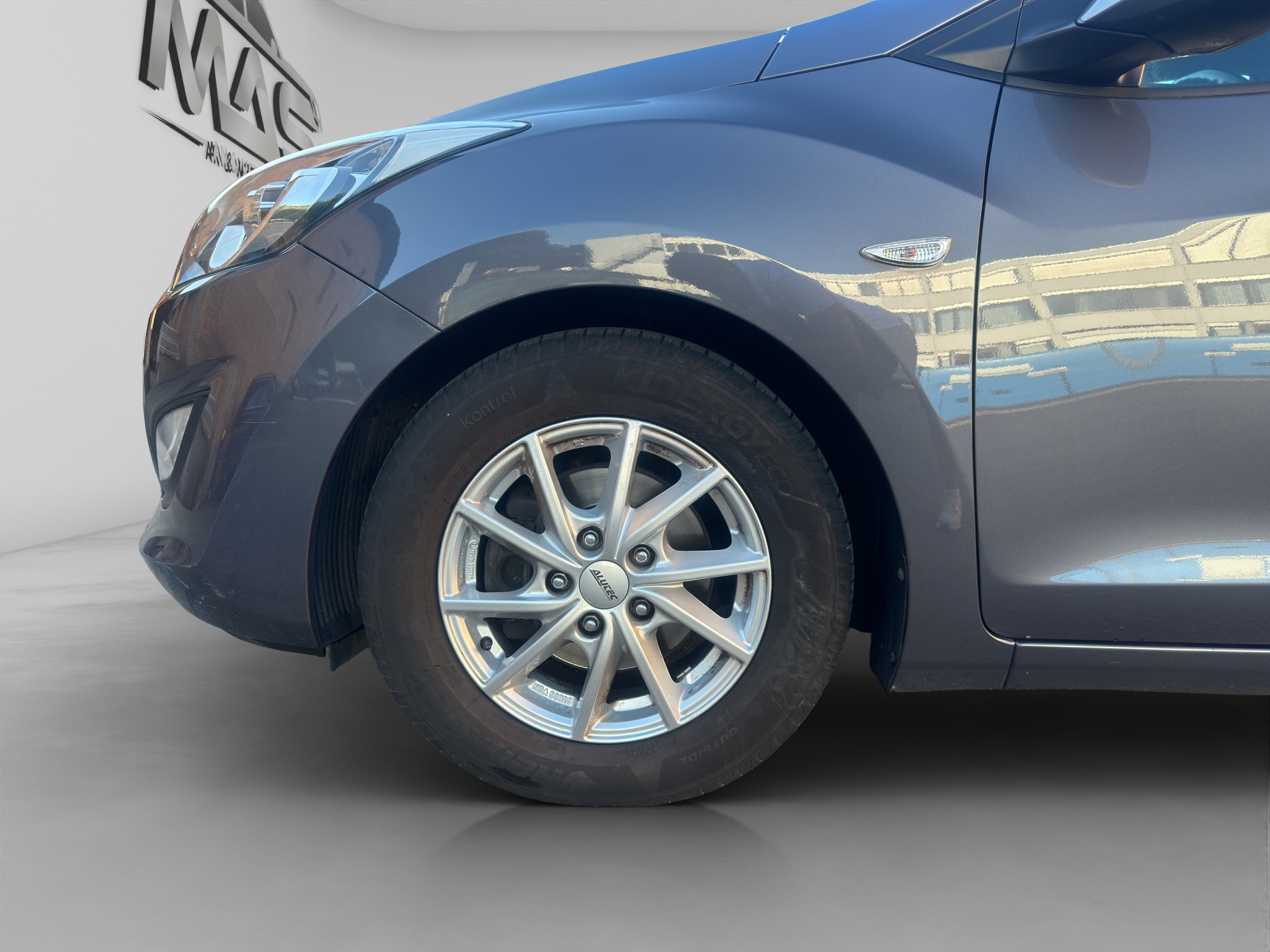 HYUNDAI i30 14