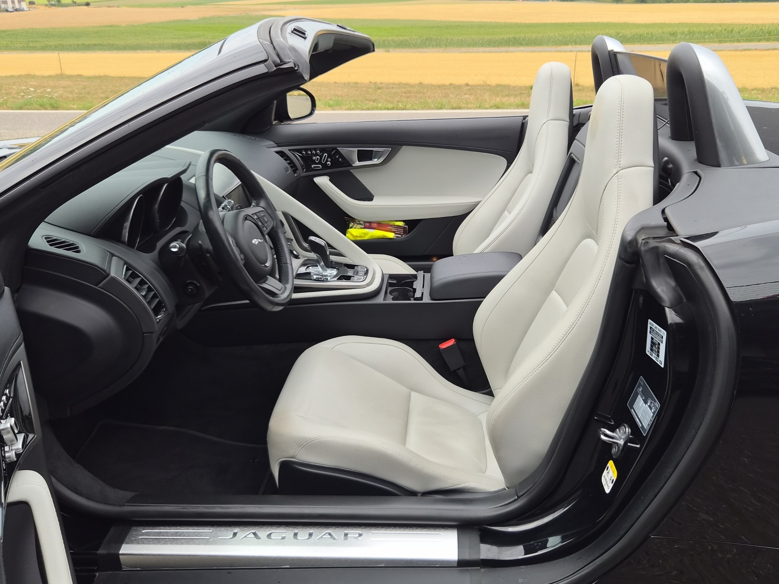JAGUAR F-Type Convertible 3.0 V6 - 7