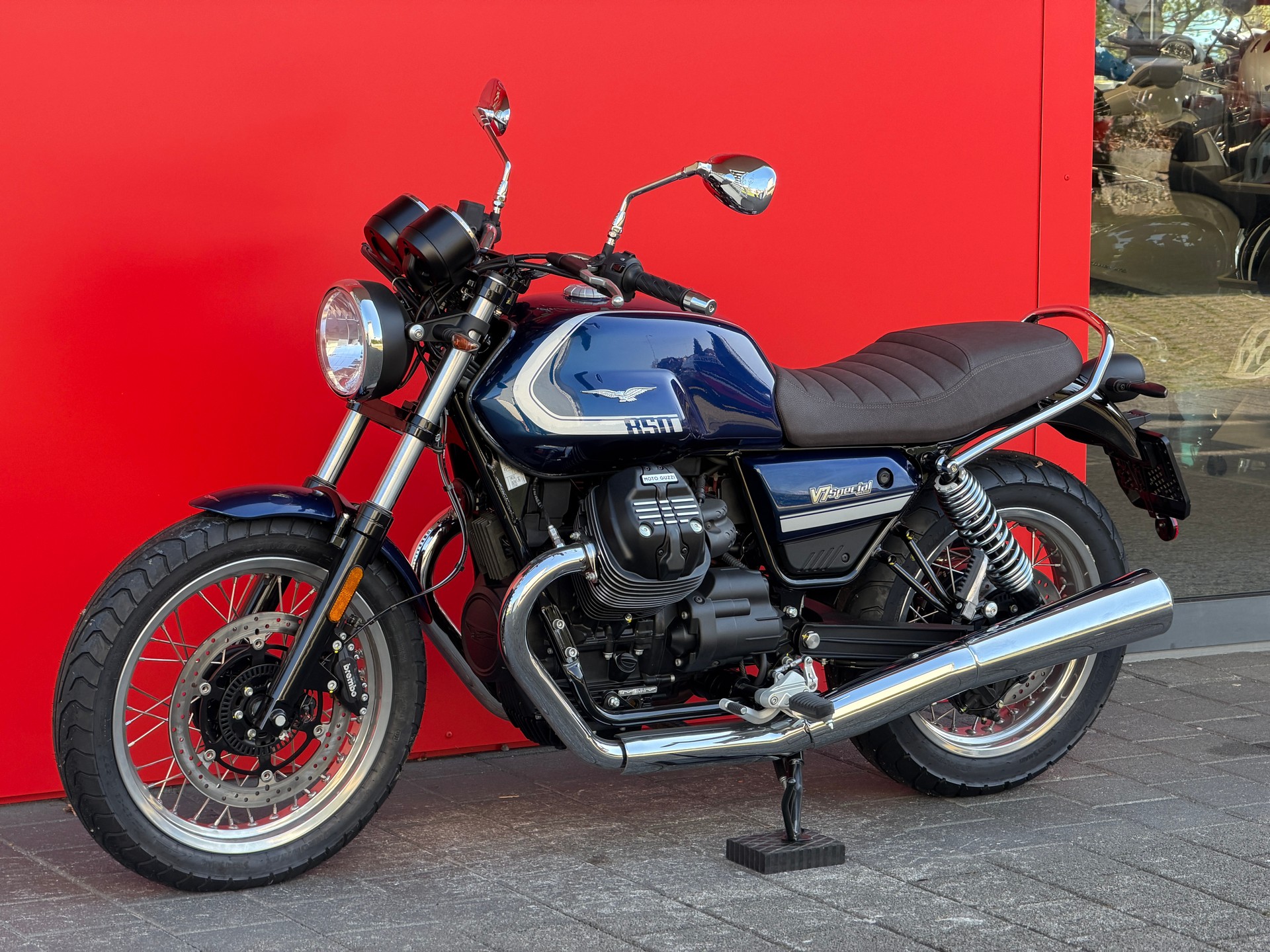 MOTO GUZZI V7 IV 850 Special (35kW) - 12